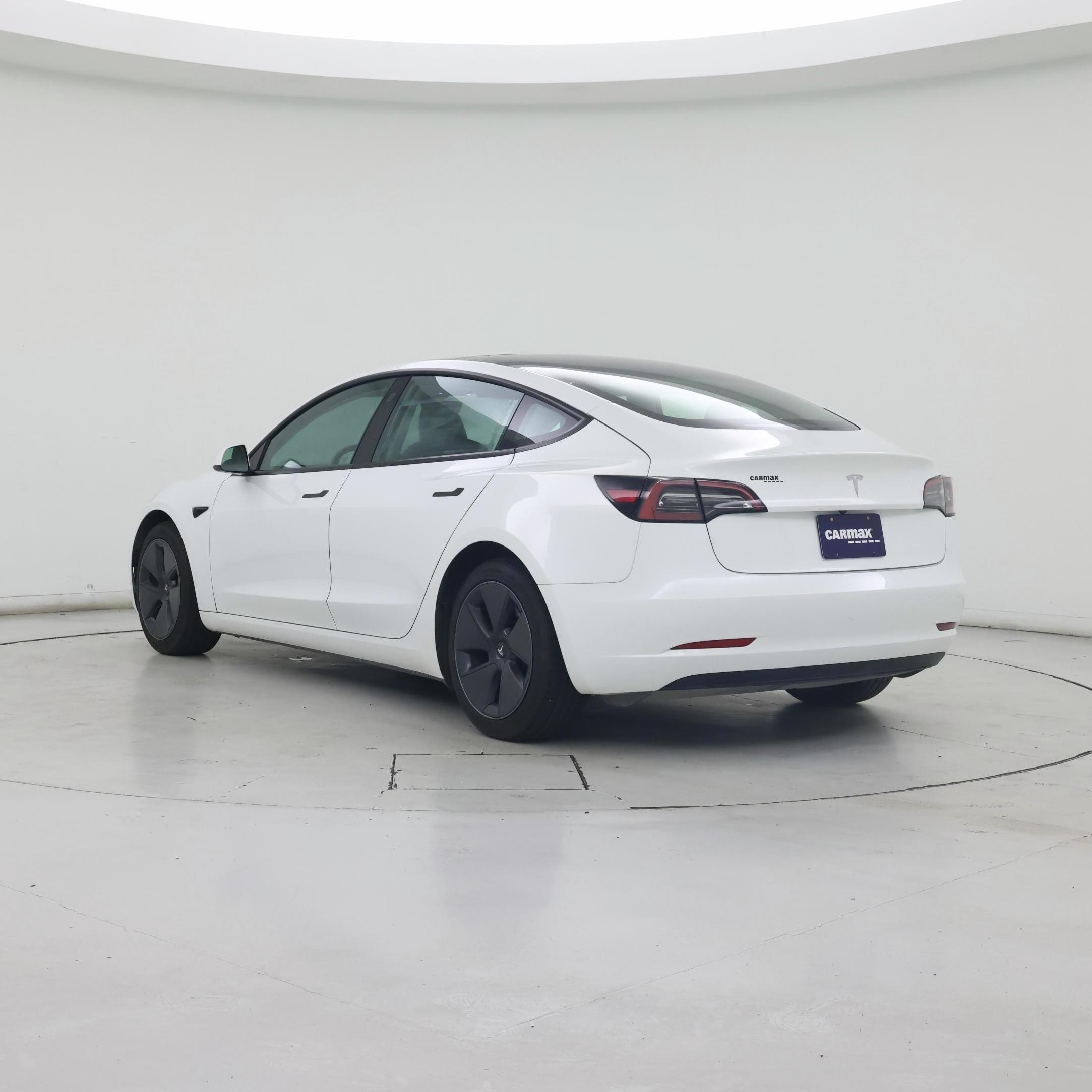 Thumbnail: 2023 Tesla Model 3 - 2