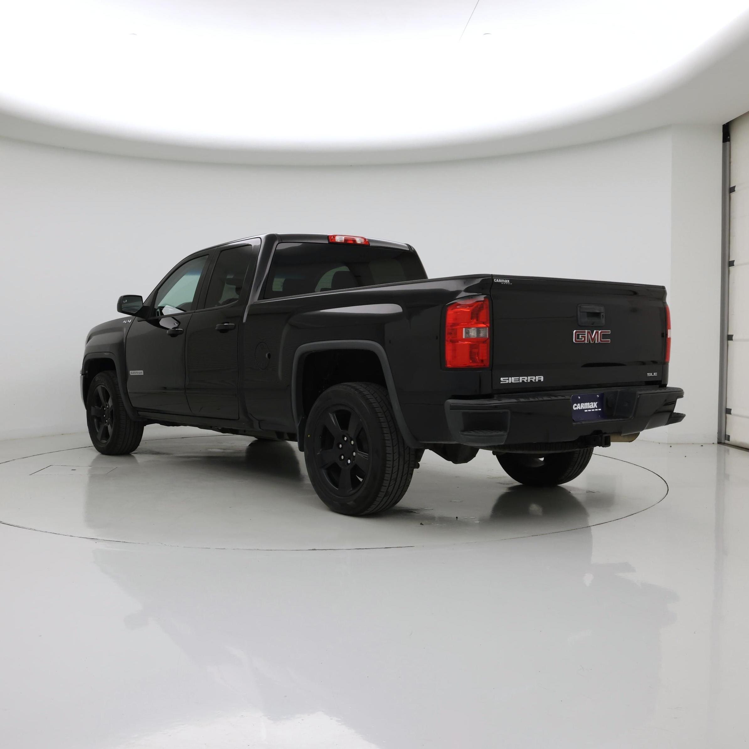 Thumbnail: 2017 GMC Sierra 1500 - 2