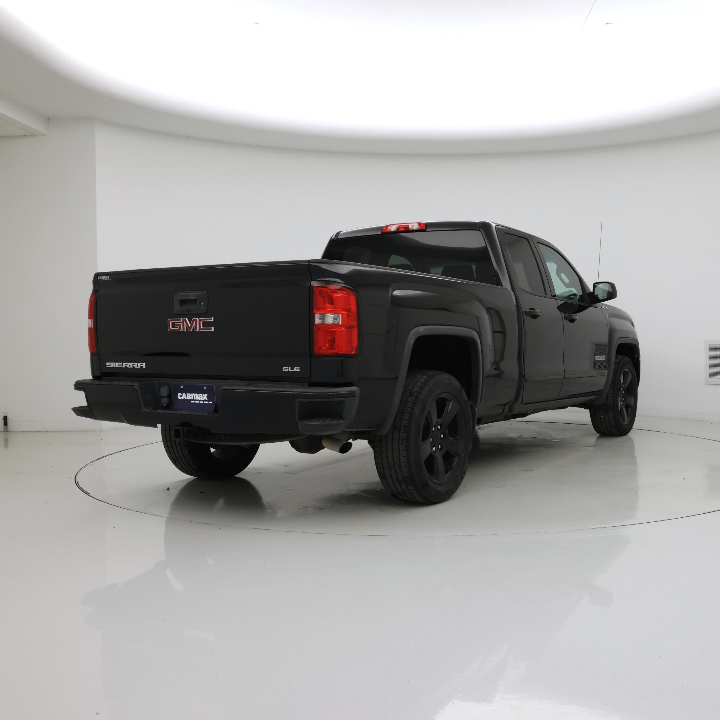 Thumbnail: 2017 GMC Sierra 1500 - 8