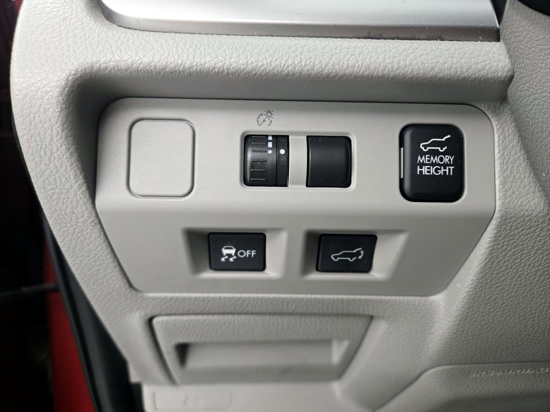 Thumbnail: 2015 Subaru Forester - 13