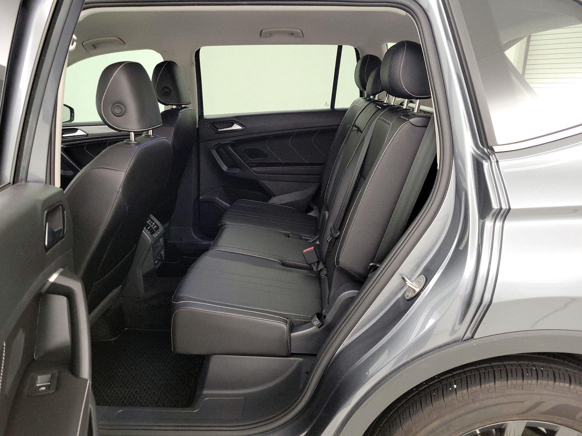 Thumbnail: 2024 Volkswagen Tiguan - 19