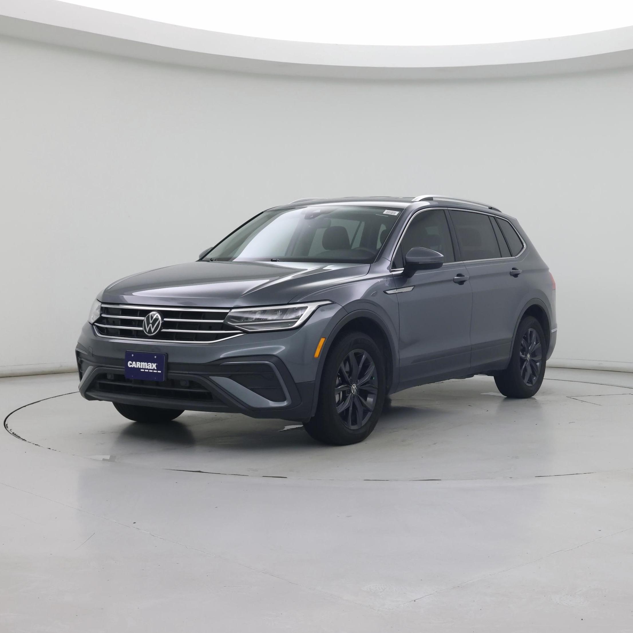 Thumbnail: 2024 Volkswagen Tiguan - 4
