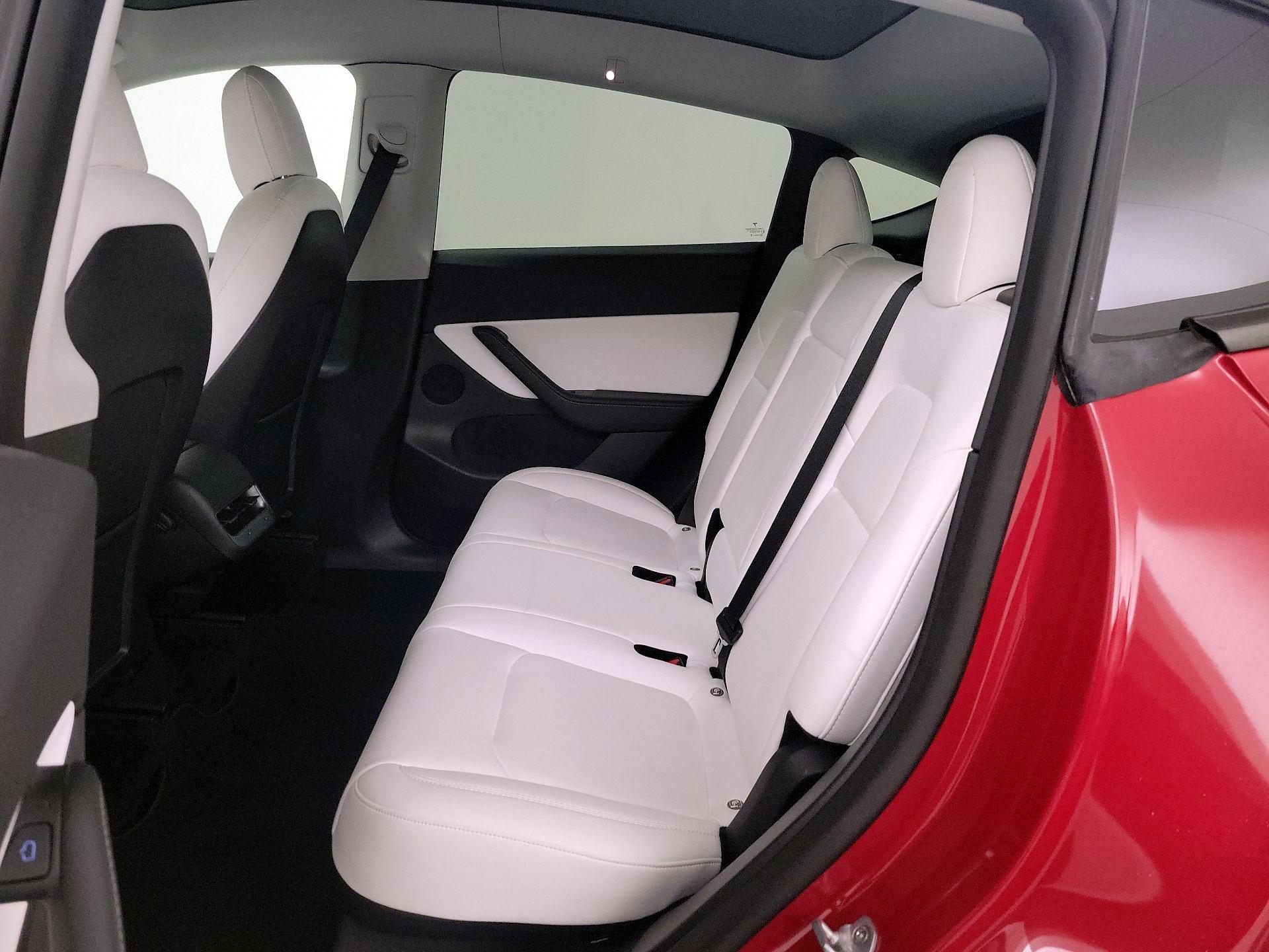 Thumbnail: 2022 Tesla Model Y - 18