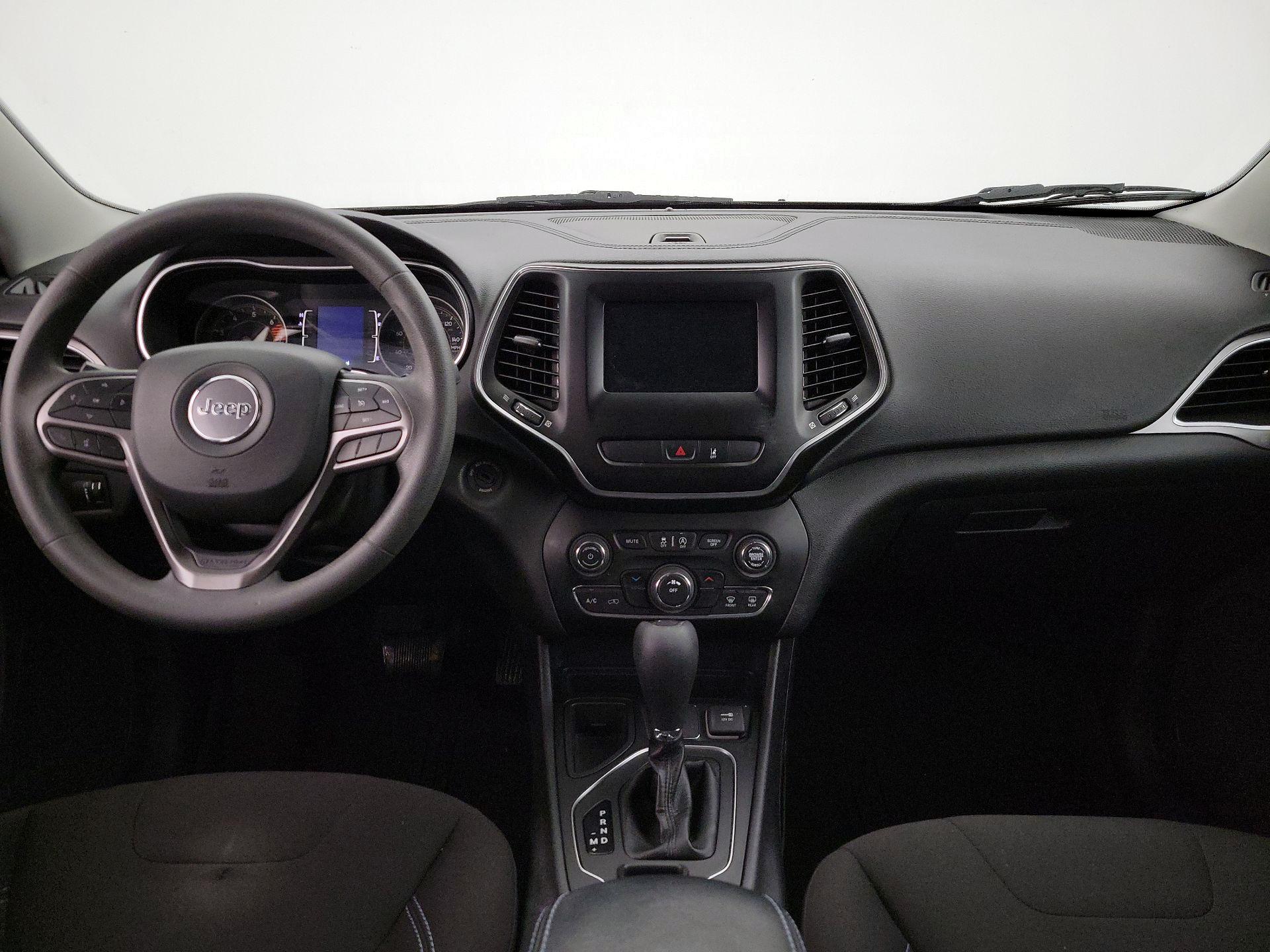 Thumbnail: 2021 Jeep Cherokee - 9