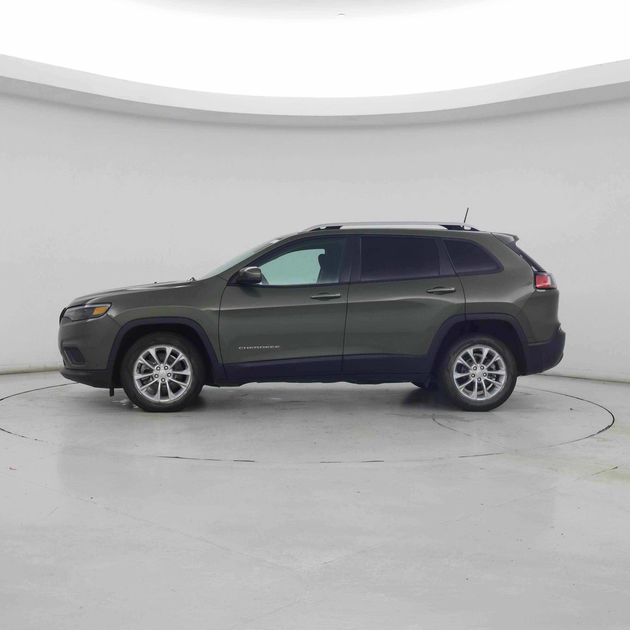Thumbnail: 2021 Jeep Cherokee - 3