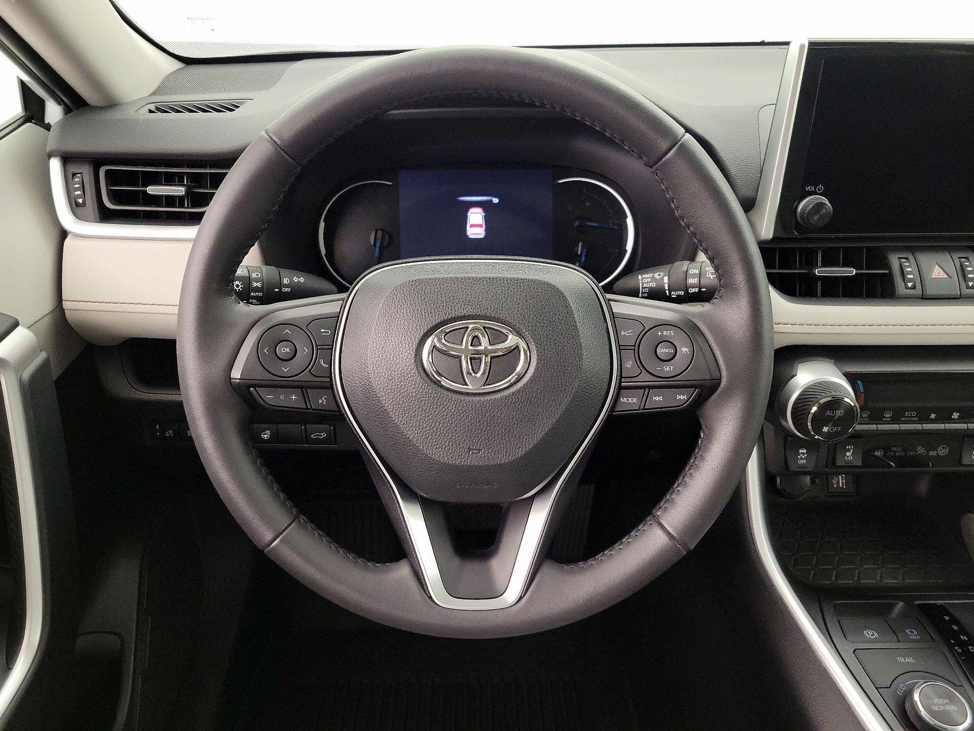 Thumbnail: 2024 Toyota RAV4 - 10