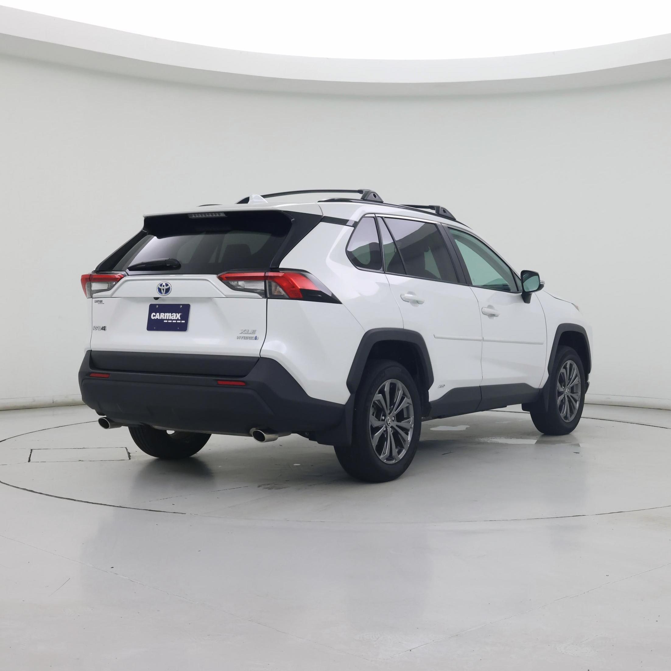 Thumbnail: 2024 Toyota RAV4 - 8