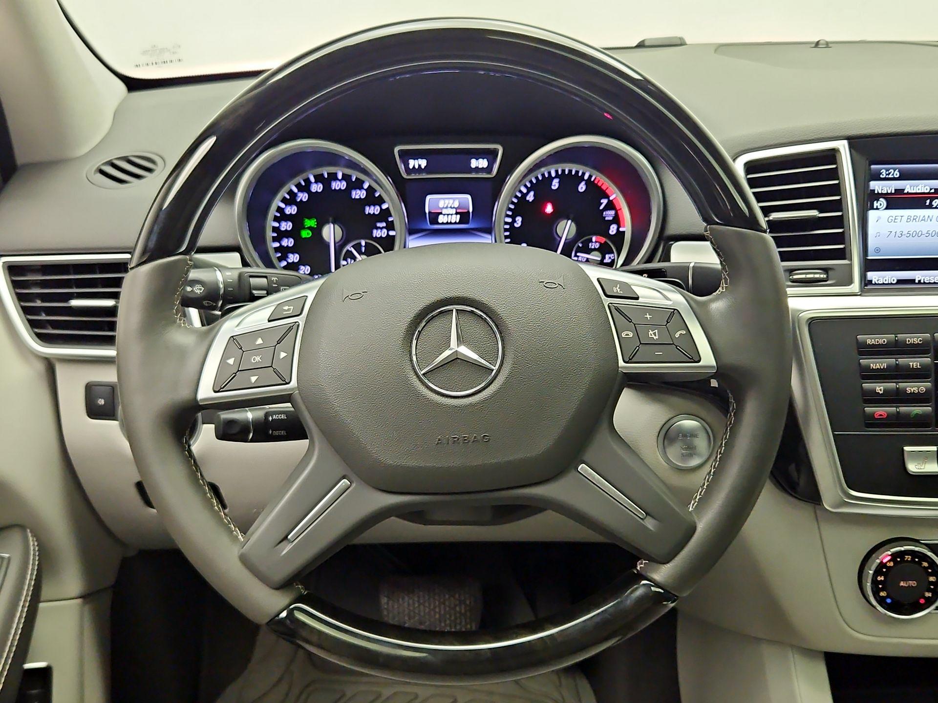 Thumbnail: 2015 Mercedes-Benz M-Class - 10