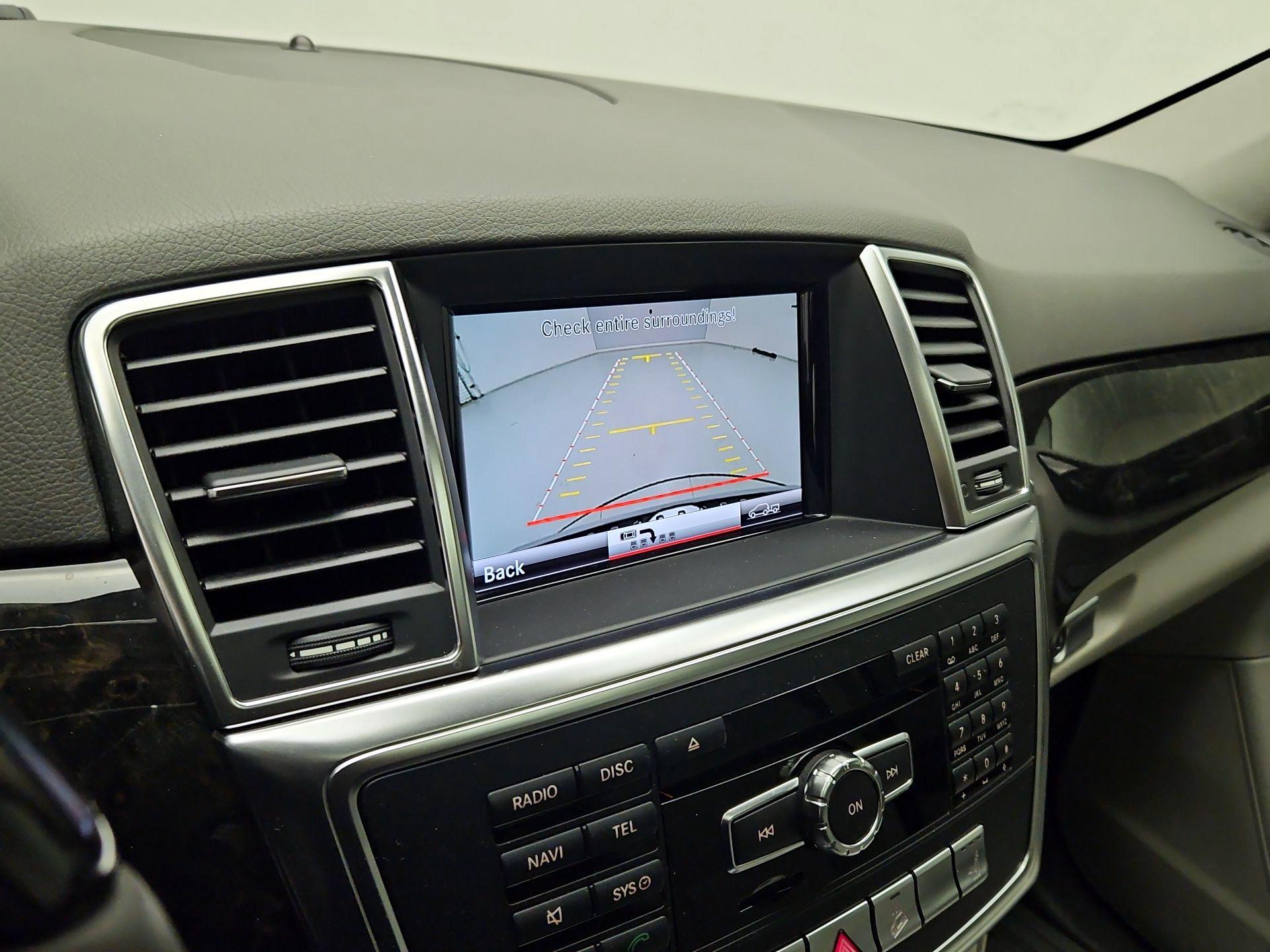 Thumbnail: 2015 Mercedes-Benz M-Class - 15