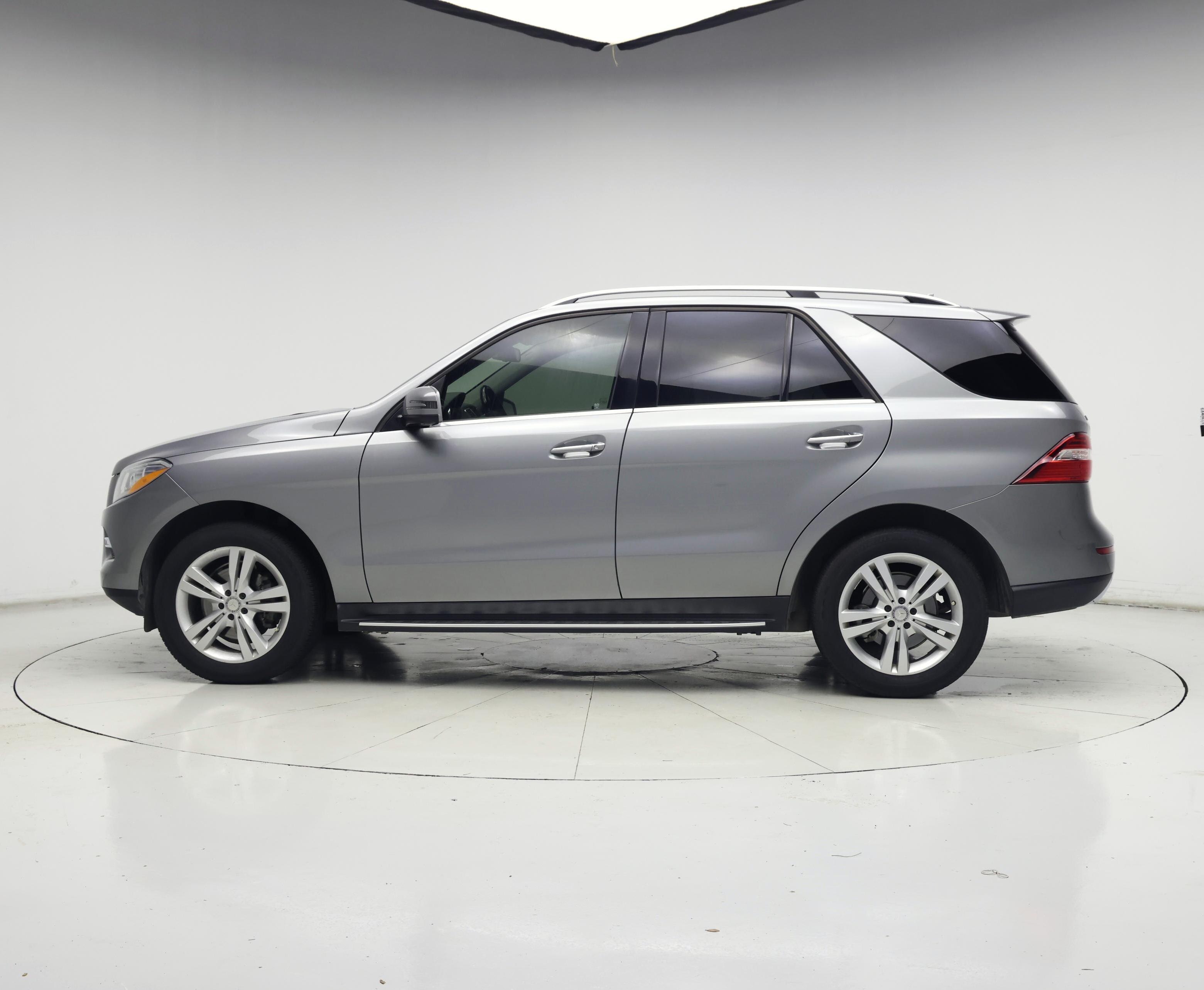 Thumbnail: 2015 Mercedes-Benz M-Class - 3