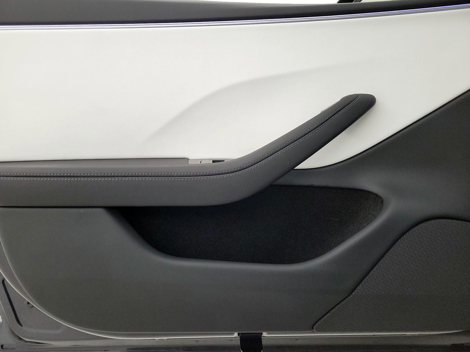Thumbnail: 2025 Tesla Model 3 - 12