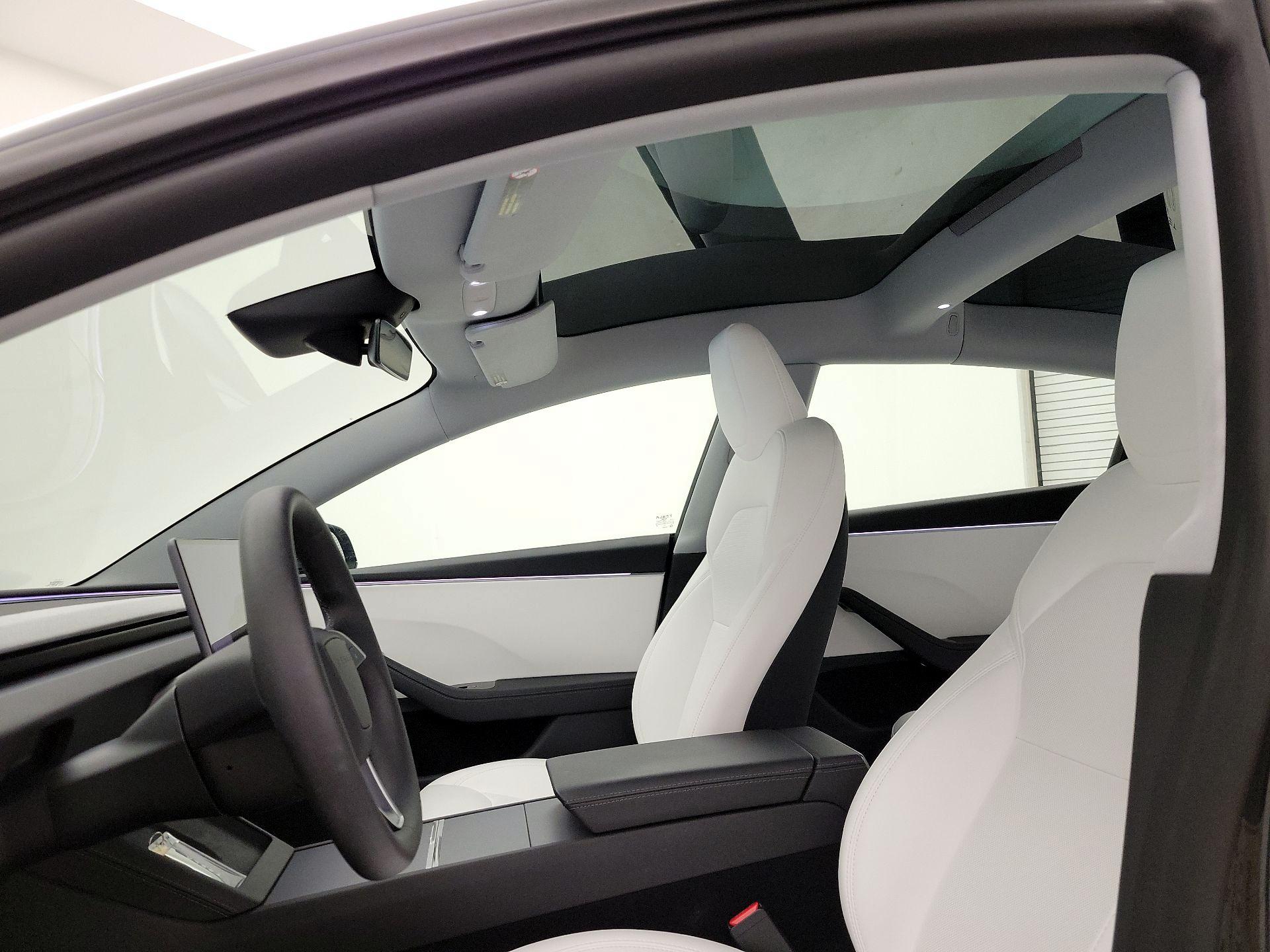 Thumbnail: 2025 Tesla Model 3 - 17