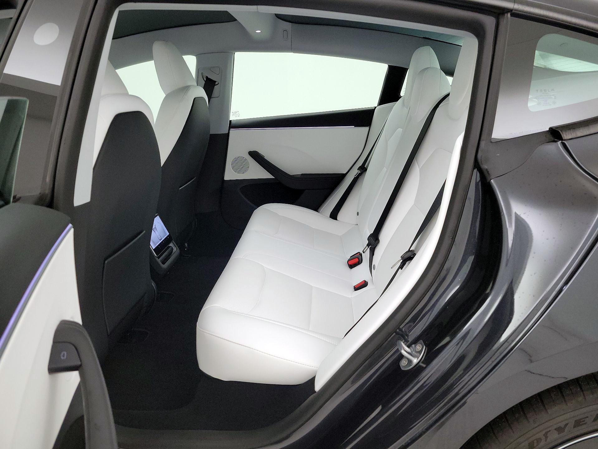 Thumbnail: 2025 Tesla Model 3 - 18