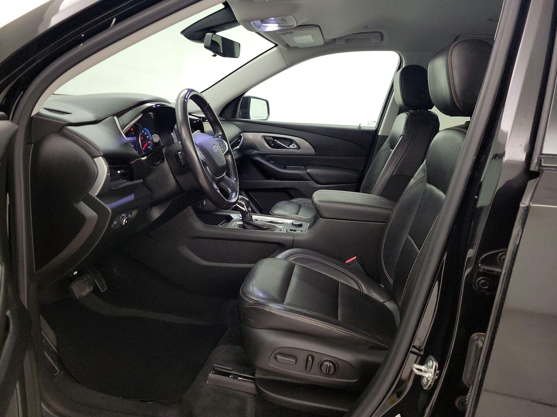 Thumbnail: 2021 Chevrolet Traverse - 11