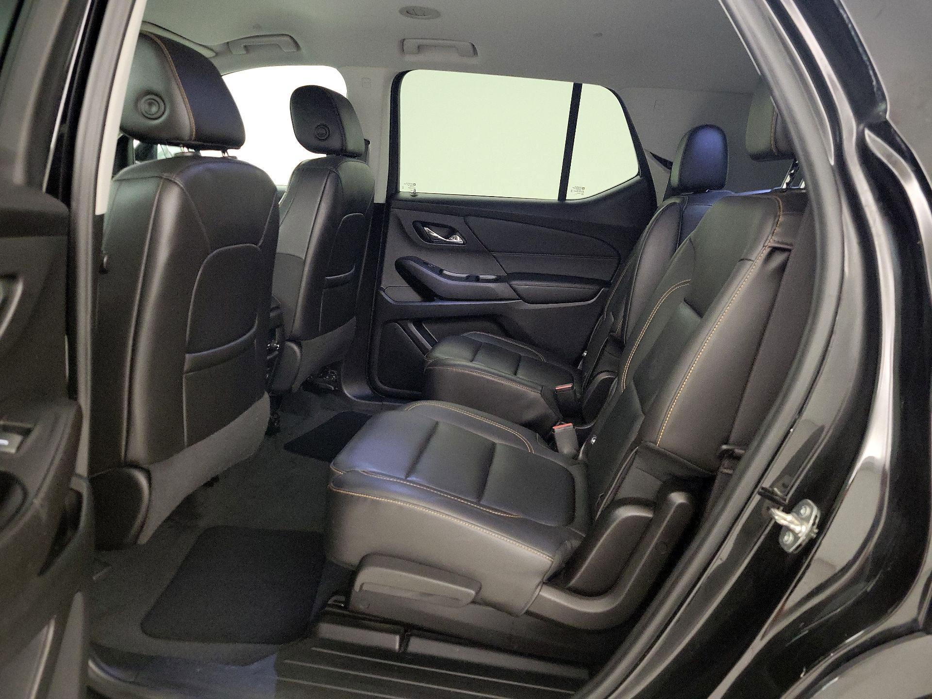 Thumbnail: 2021 Chevrolet Traverse - 18