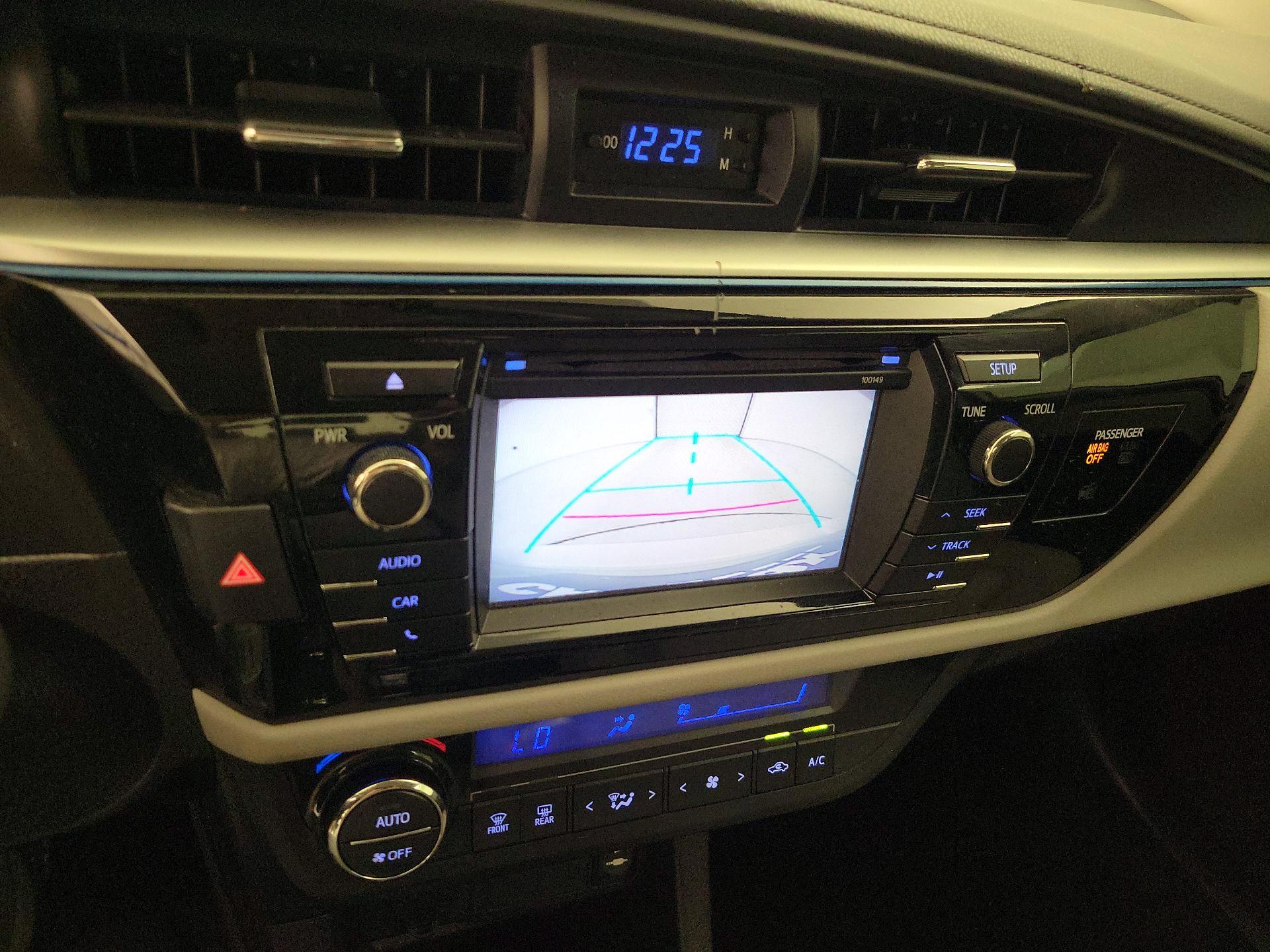 Thumbnail: 2015 Toyota Corolla - 14