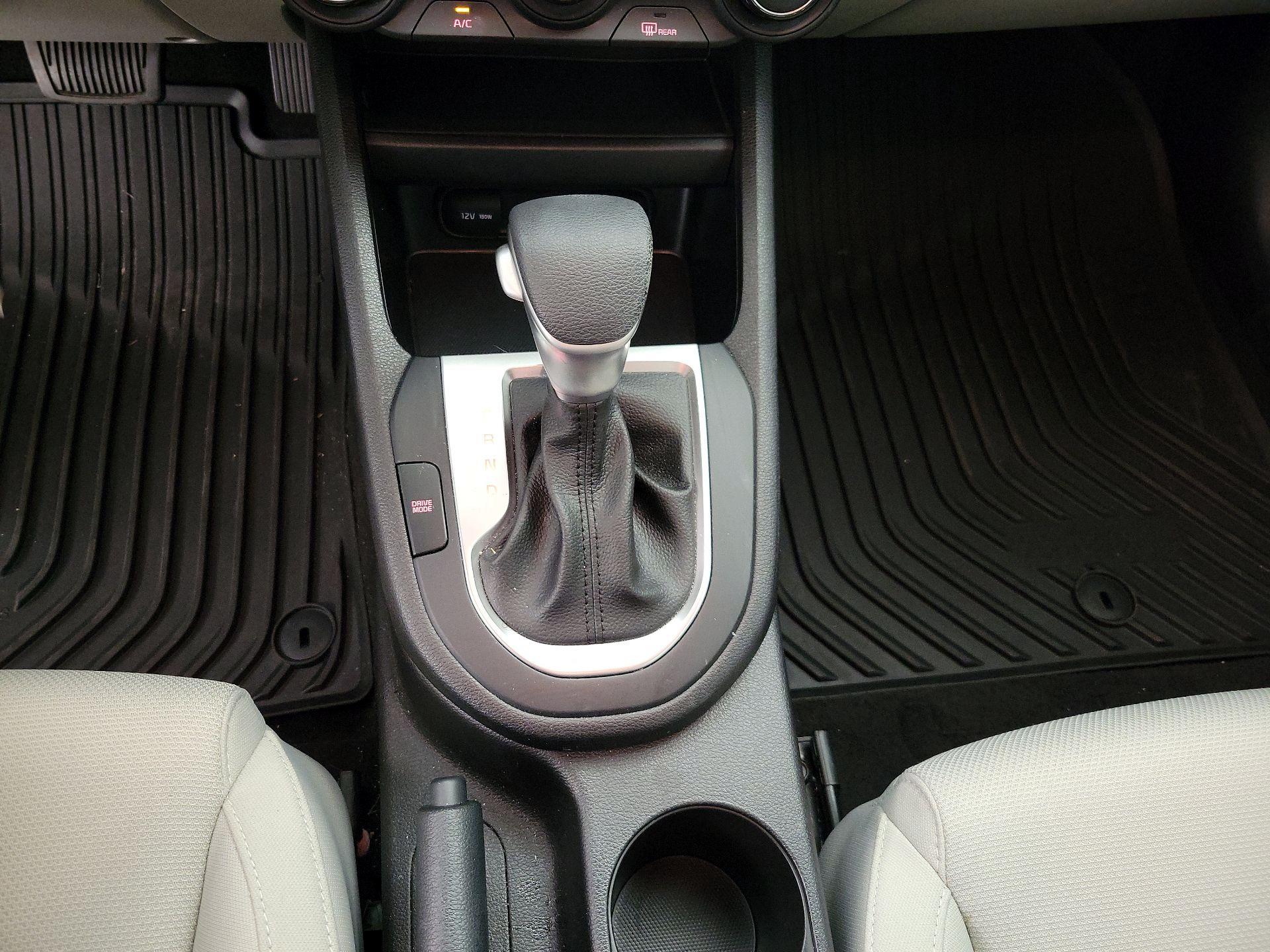 Thumbnail: 2023 Kia Forte - 17
