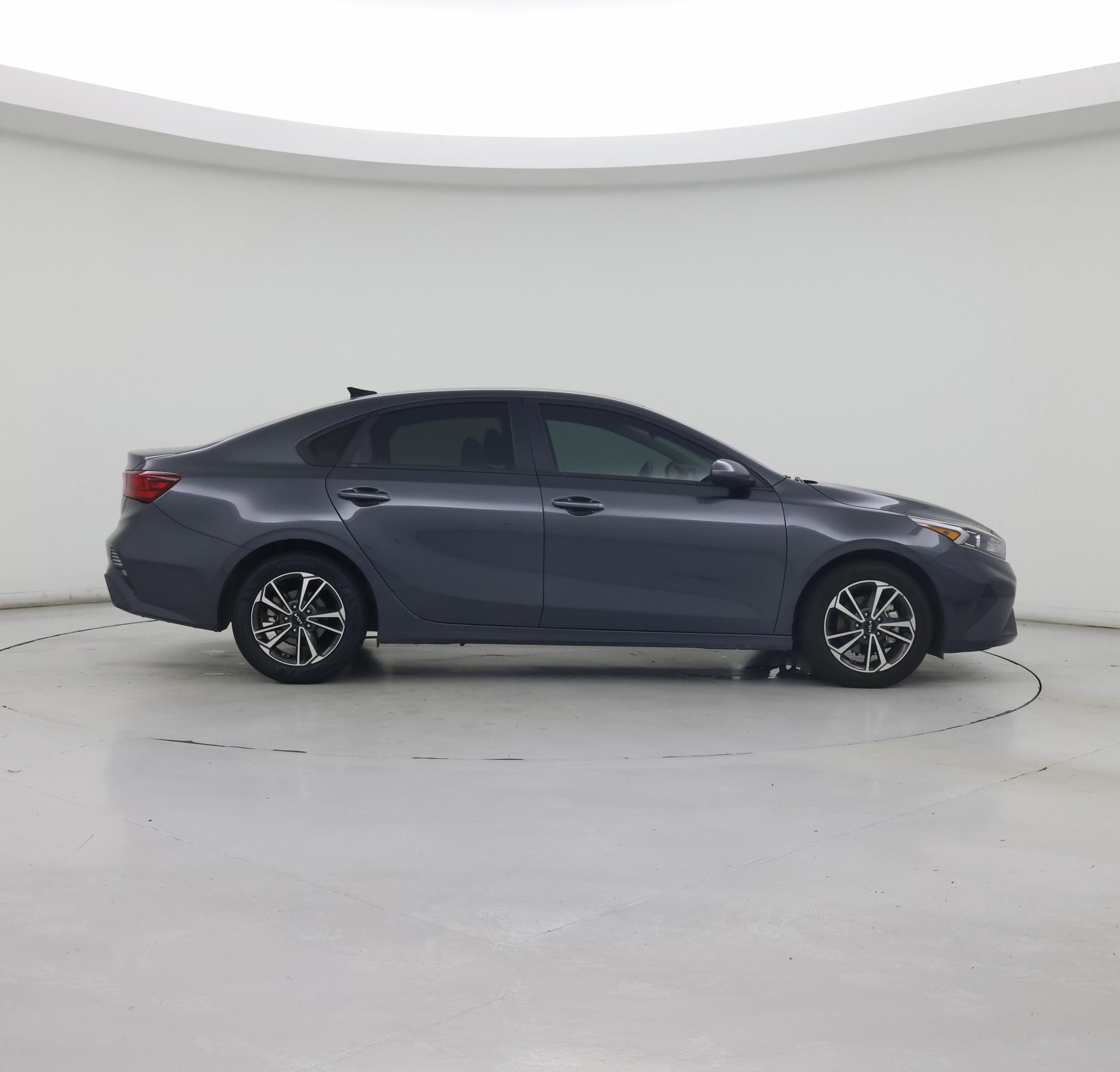 Thumbnail: 2023 Kia Forte - 7
