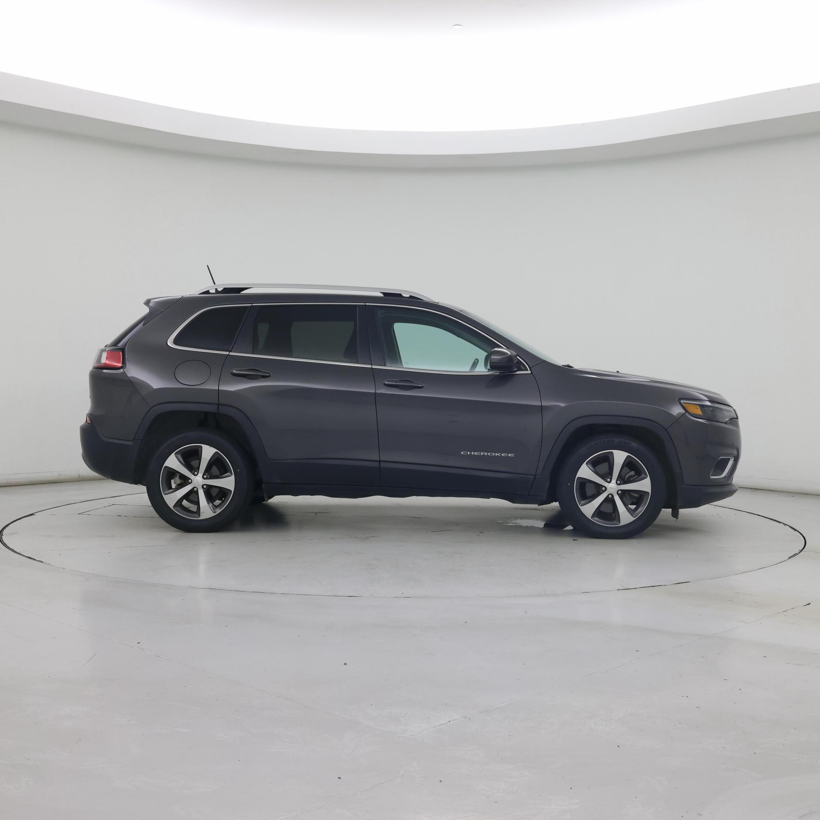 Thumbnail: 2020 Jeep Cherokee - 7