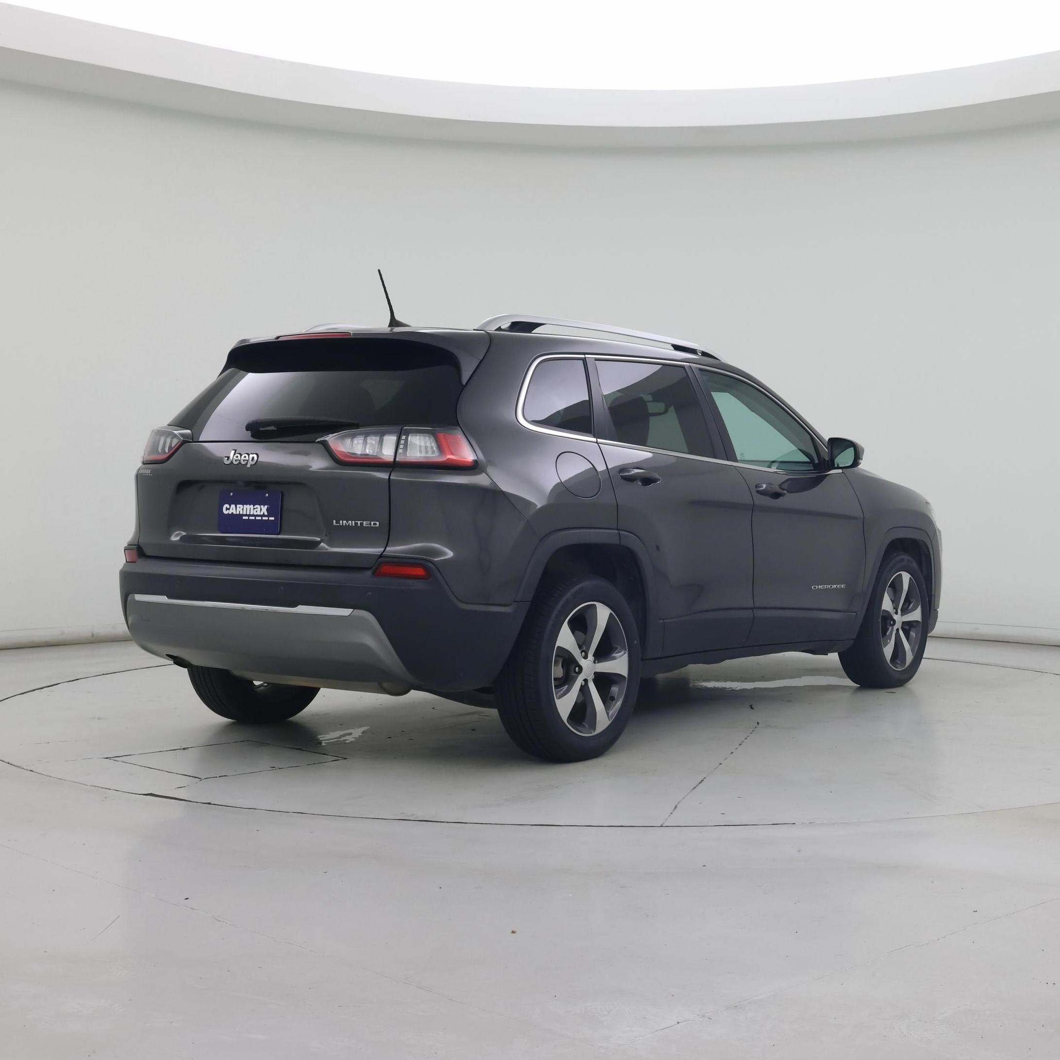Thumbnail: 2020 Jeep Cherokee - 8