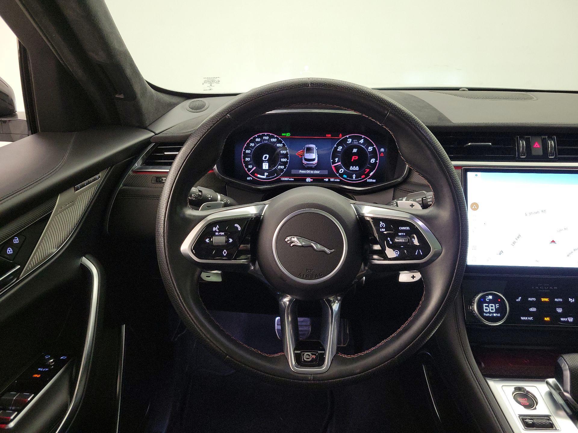 Thumbnail: 2023 Jaguar F-Pace - 10