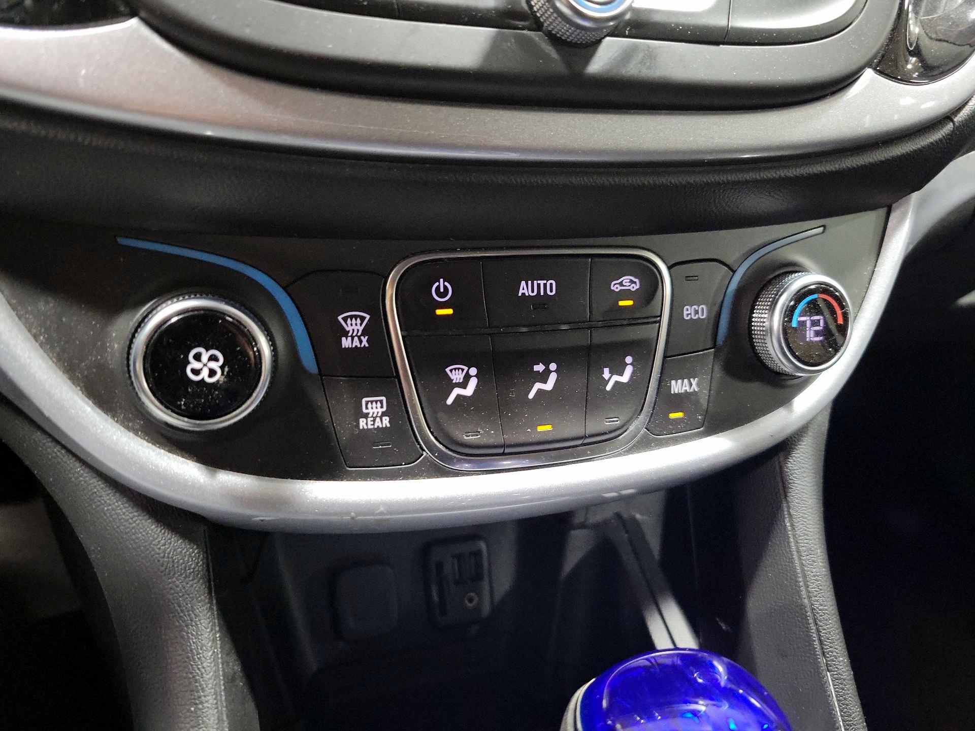 Thumbnail: 2019 Chevrolet Volt - 16