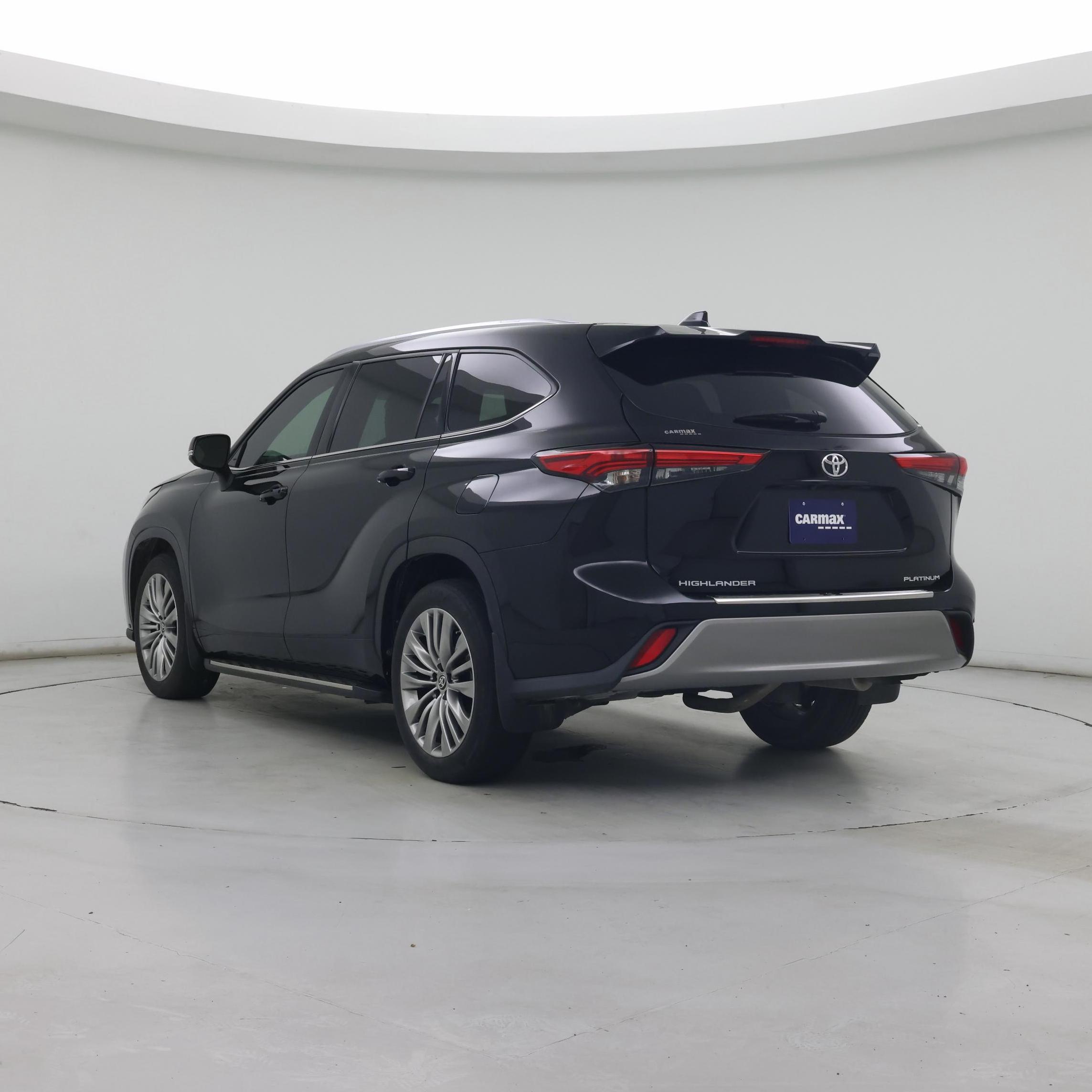 Thumbnail: 2022 Toyota Highlander - 2