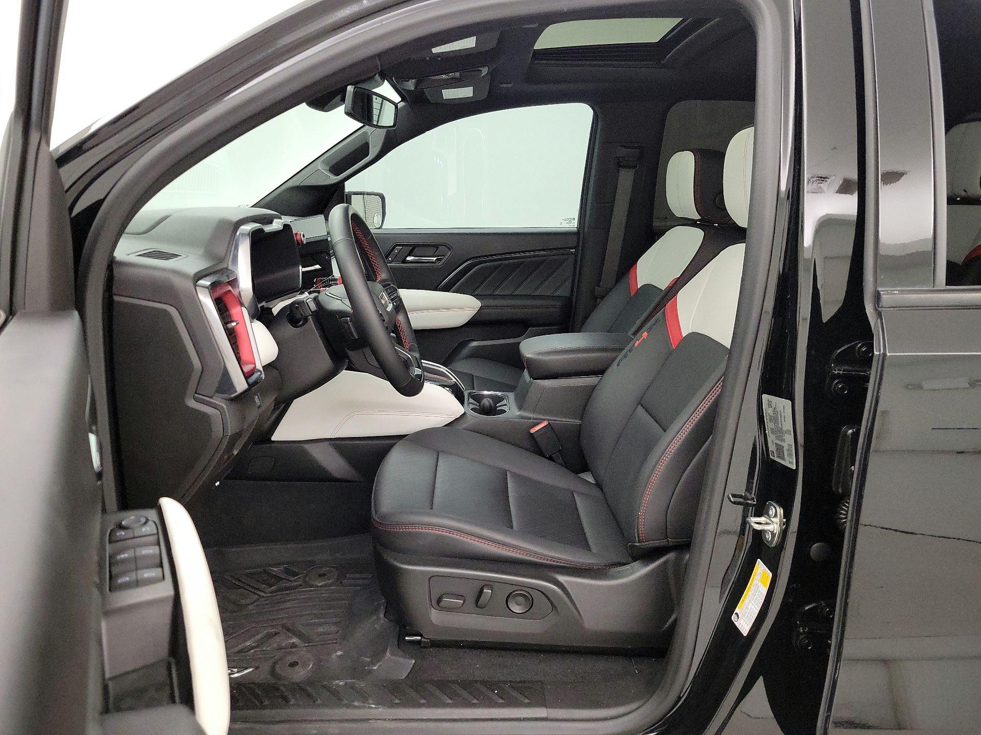 Thumbnail: 2023 GMC Canyon - 11