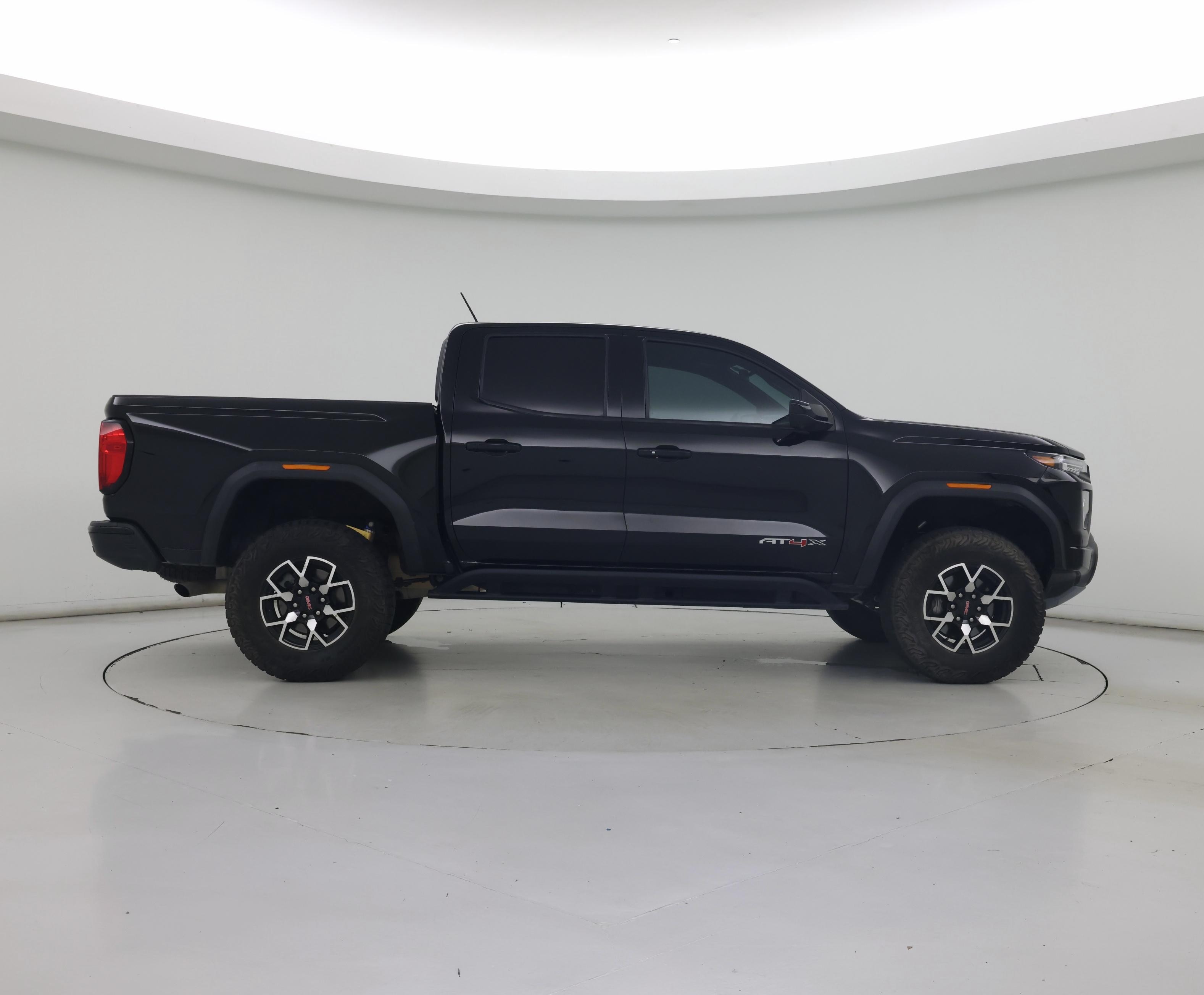 Thumbnail: 2023 GMC Canyon - 7
