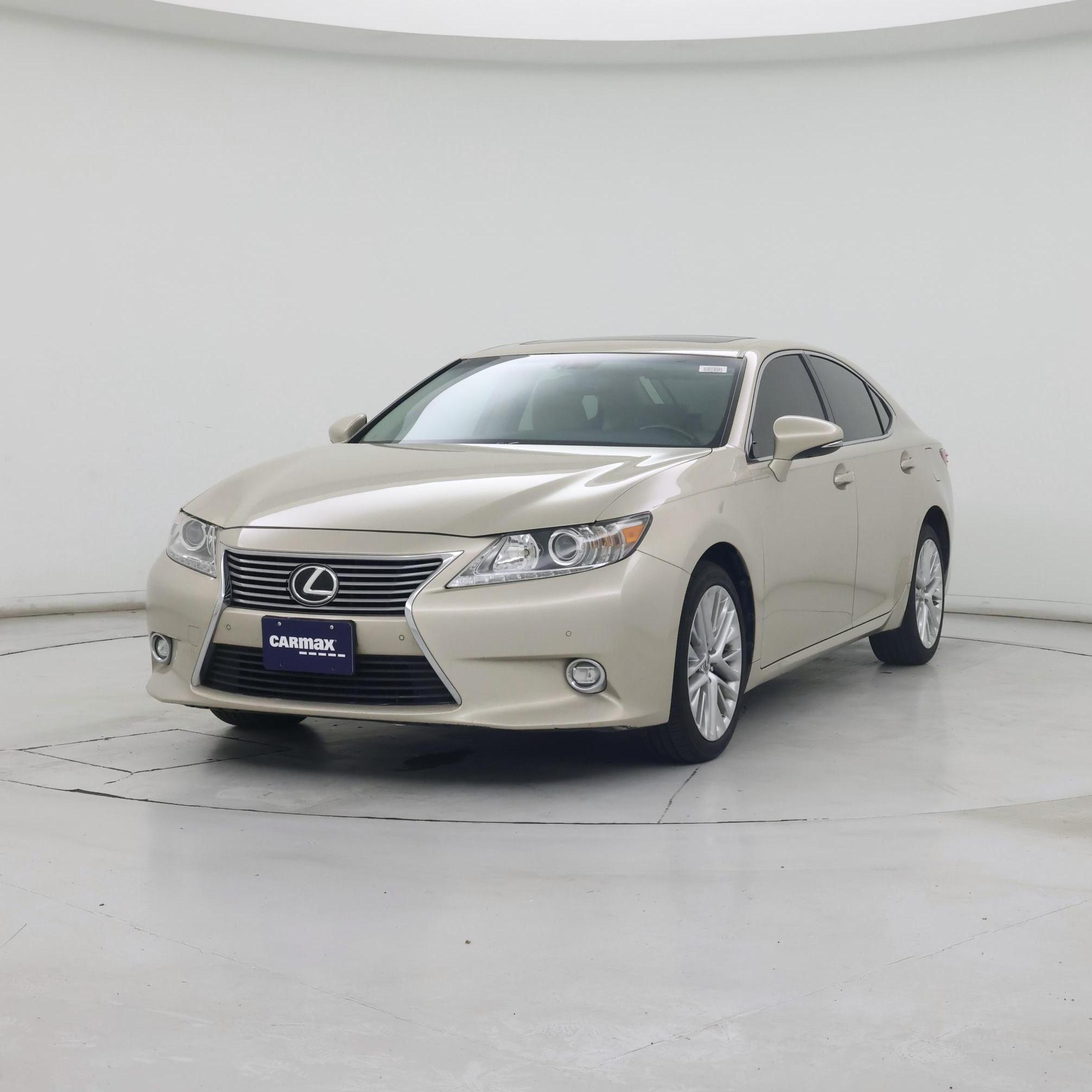 Thumbnail: 2015 Lexus ES - 4