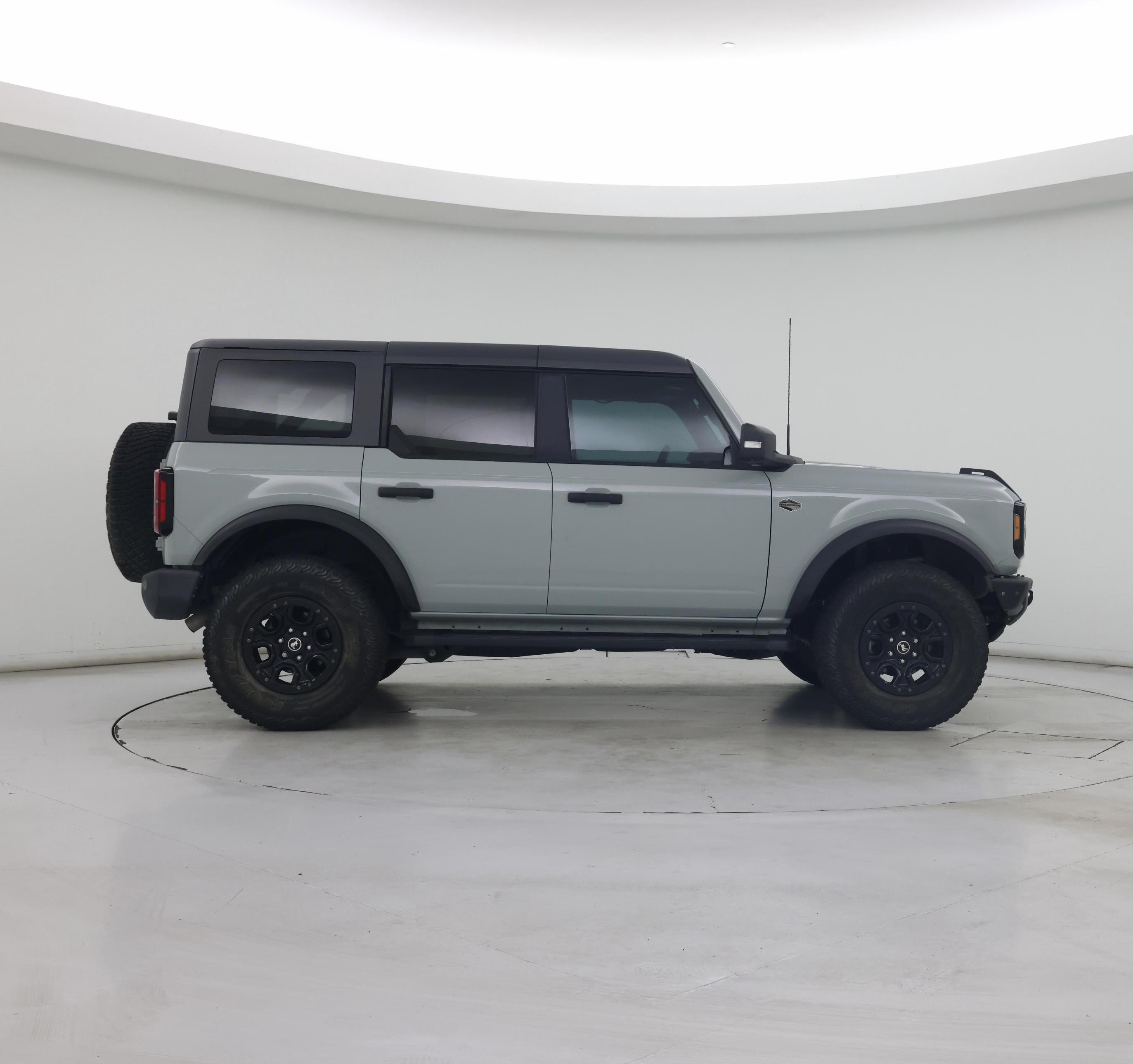 Thumbnail: 2022 Ford Bronco - 7