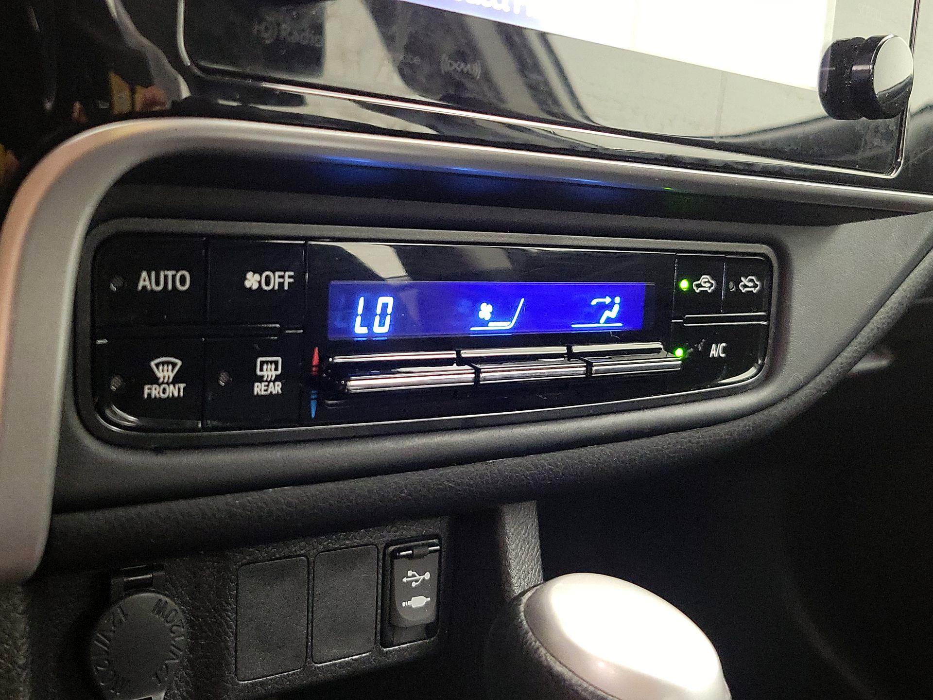 Thumbnail: 2019 Toyota Corolla - 16
