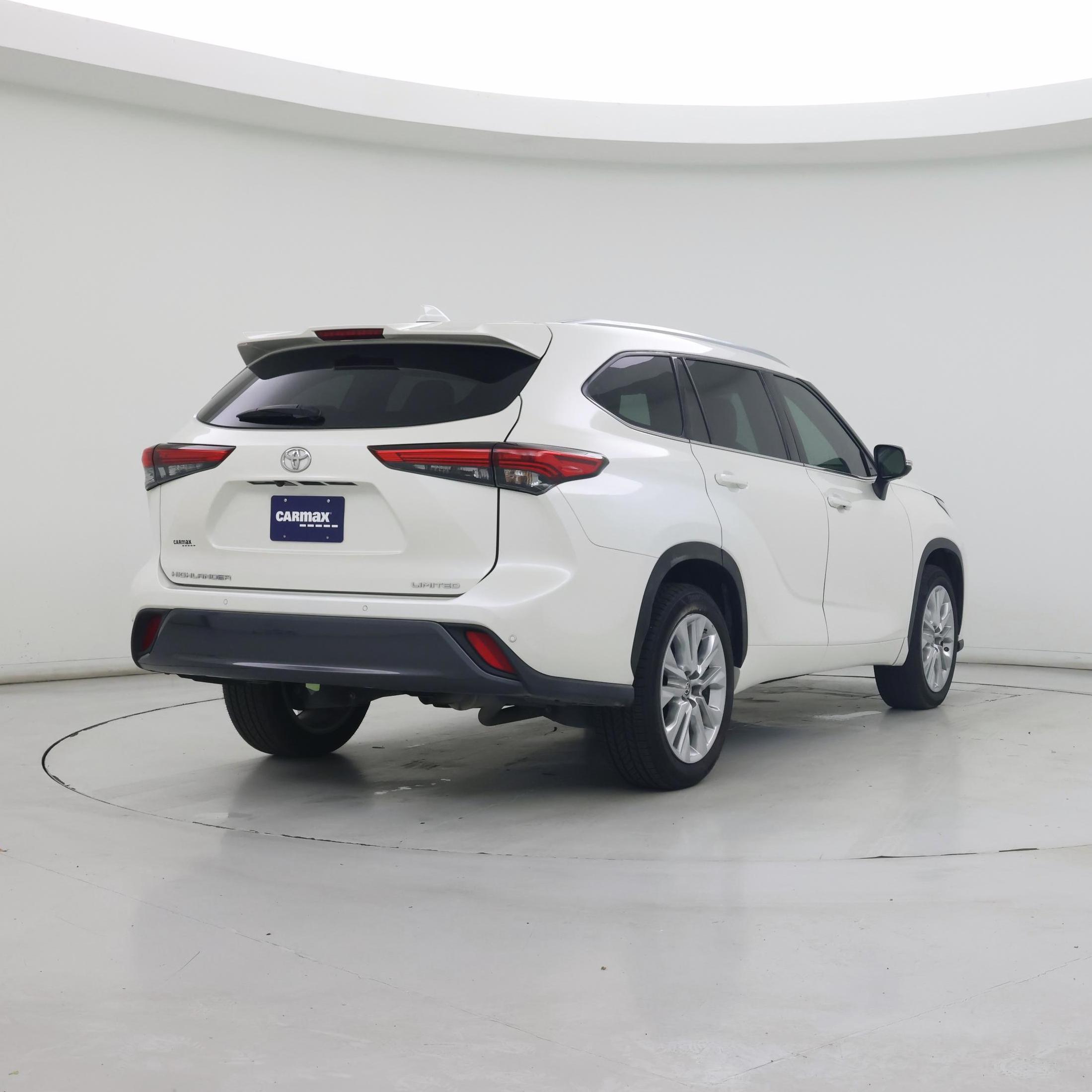 Thumbnail: 2020 Toyota Highlander - 8