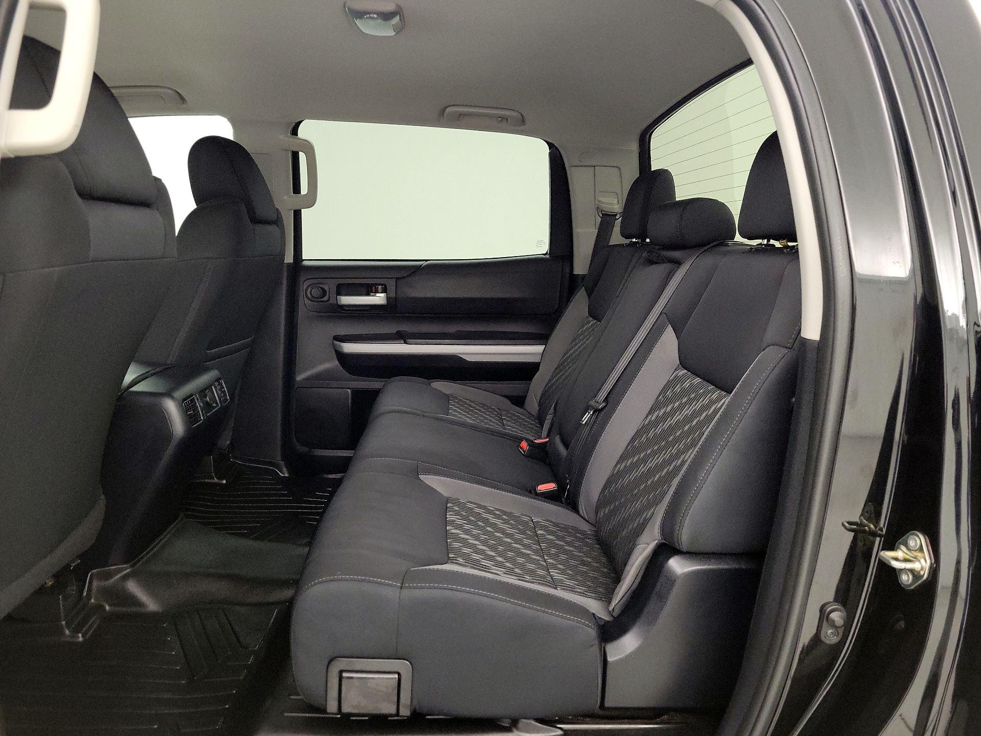 Thumbnail: 2019 Toyota Tundra - 18