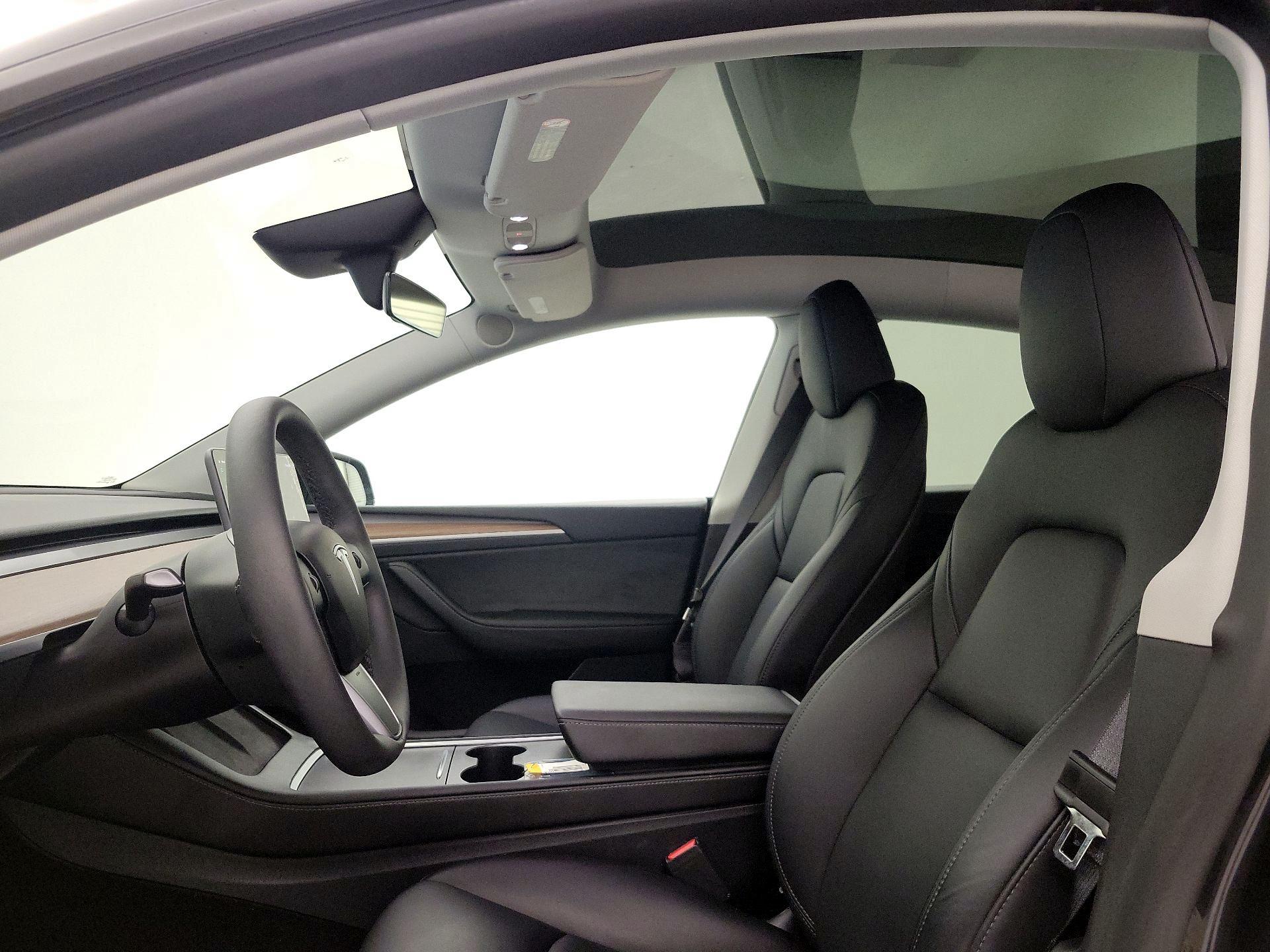 Thumbnail: 2024 Tesla Model Y - 17
