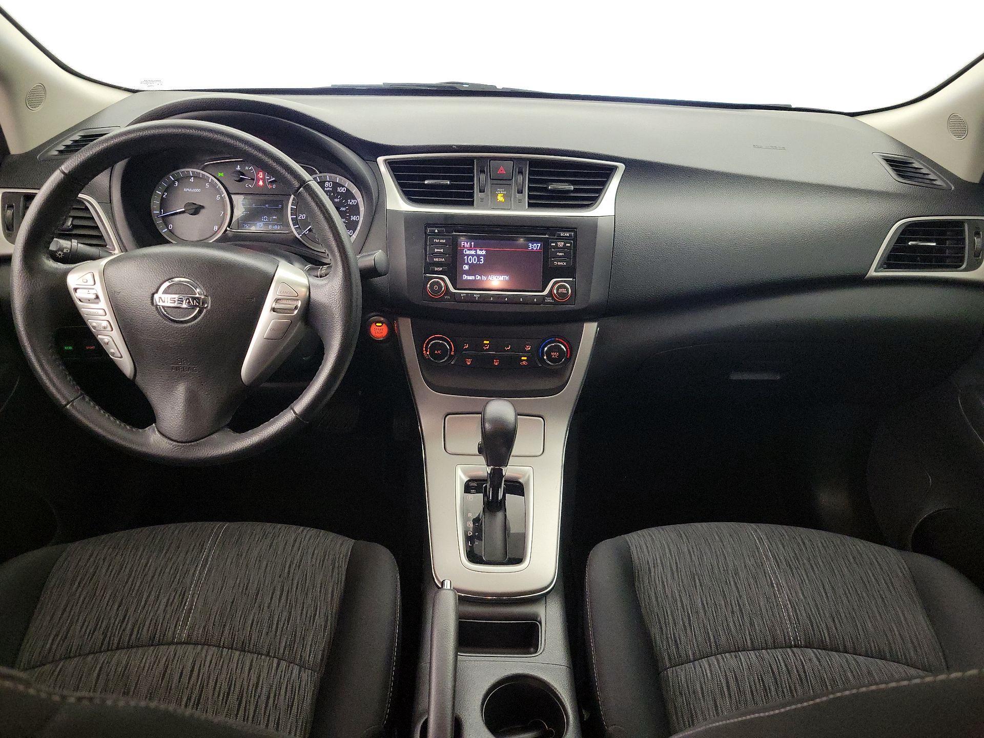 Thumbnail: 2015 Nissan Sentra - 9