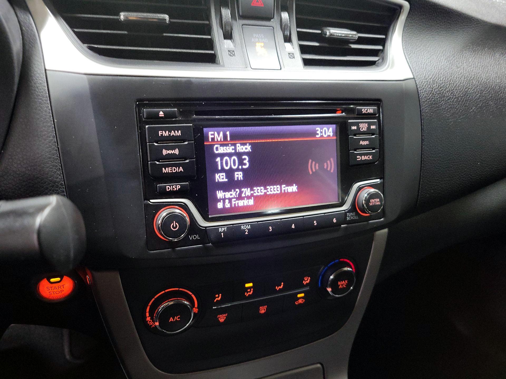 Thumbnail: 2015 Nissan Sentra - 15