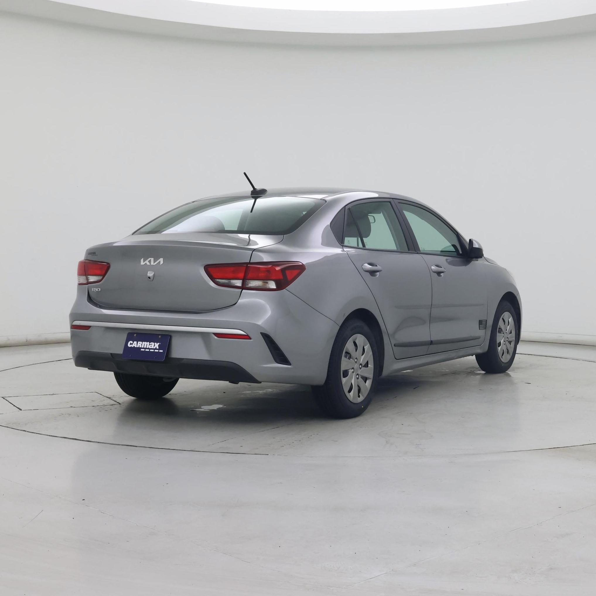 Thumbnail: 2022 Kia Rio - 8