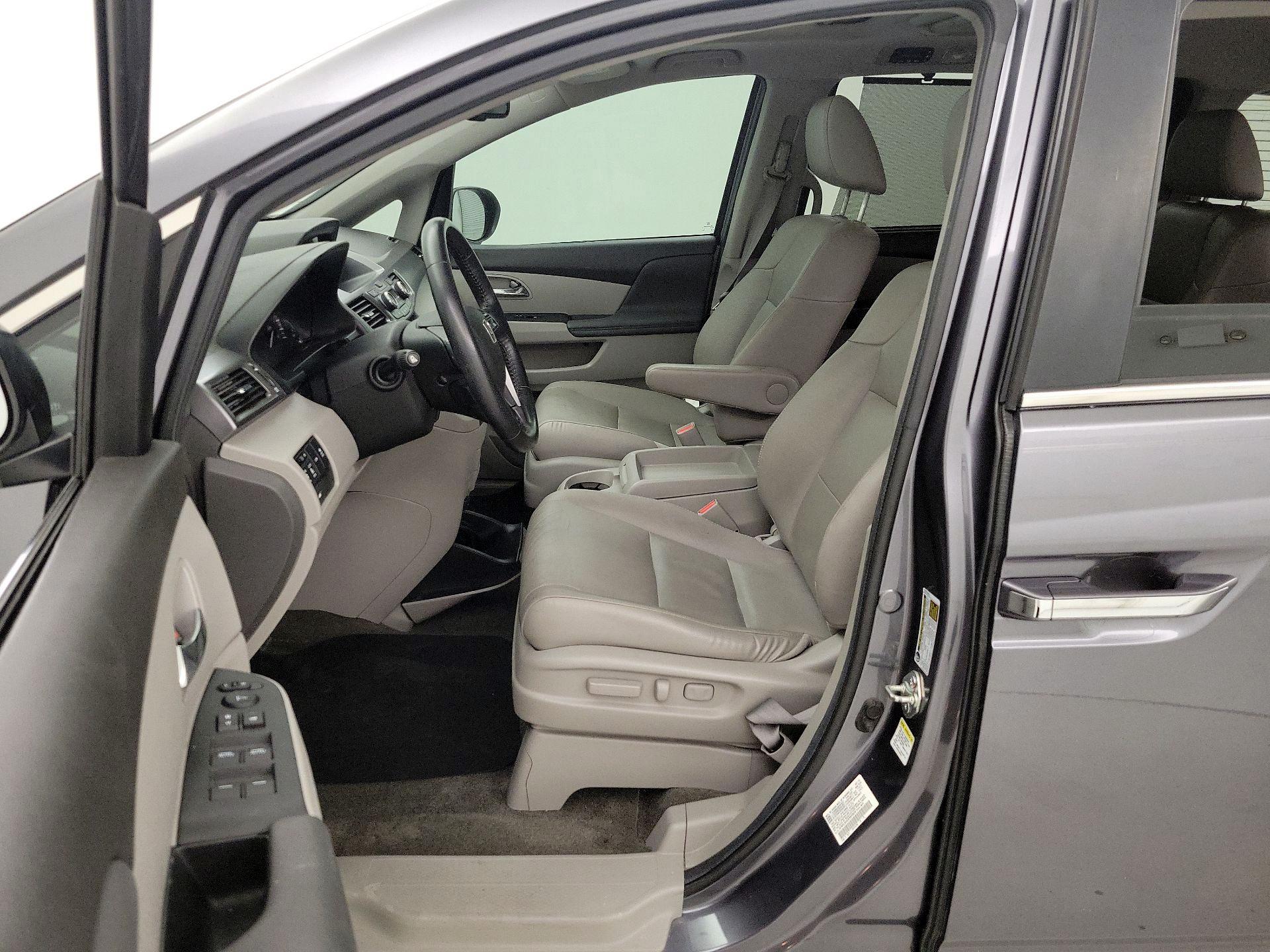 Thumbnail: 2014 Honda Odyssey - 11