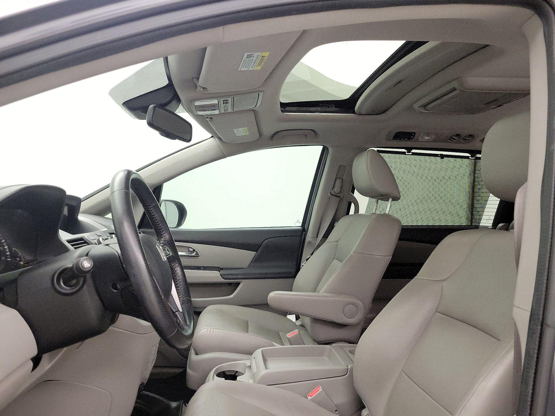 Thumbnail: 2014 Honda Odyssey - 19