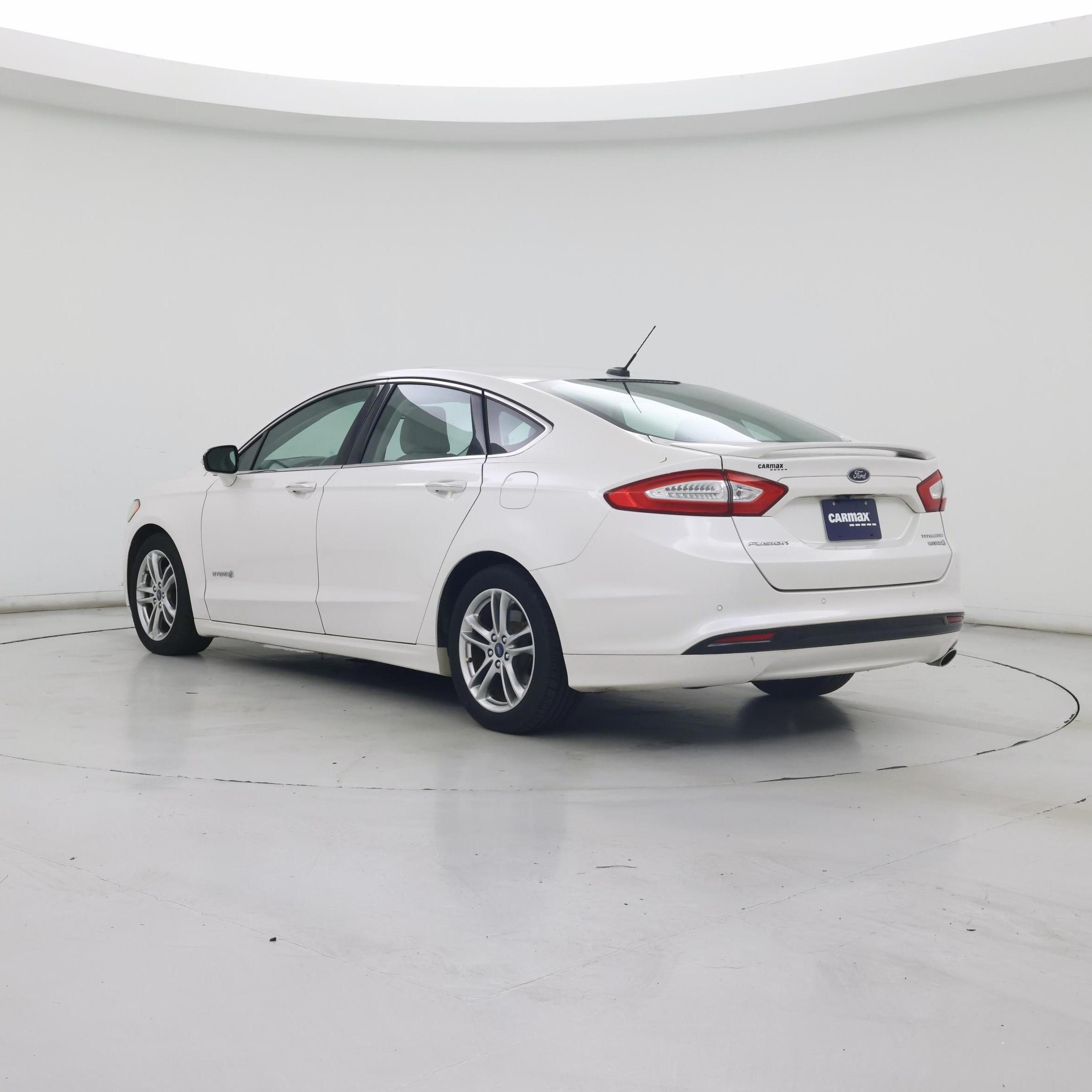Thumbnail: 2016 Ford Fusion - 2
