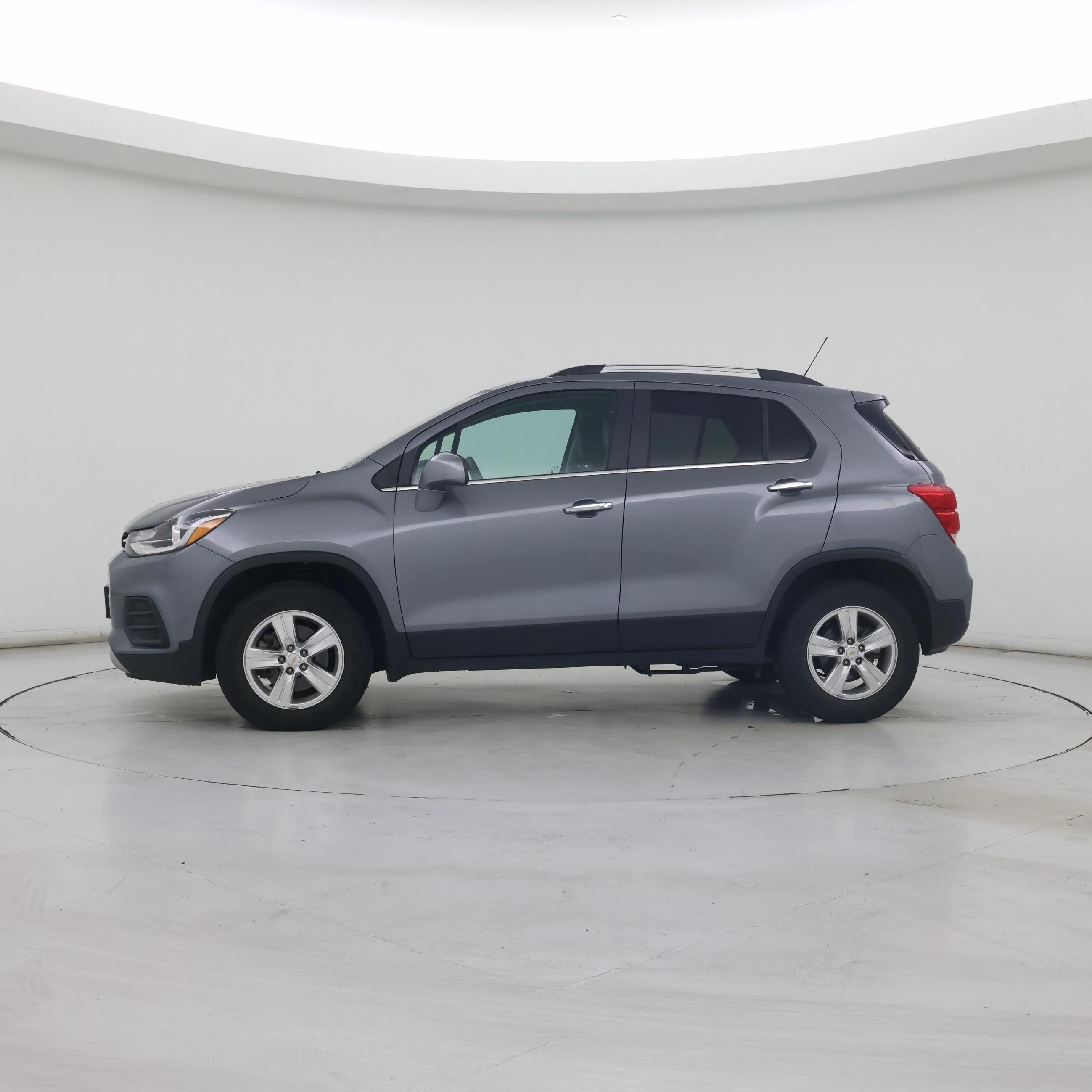 Thumbnail: 2019 Chevrolet Trax - 3