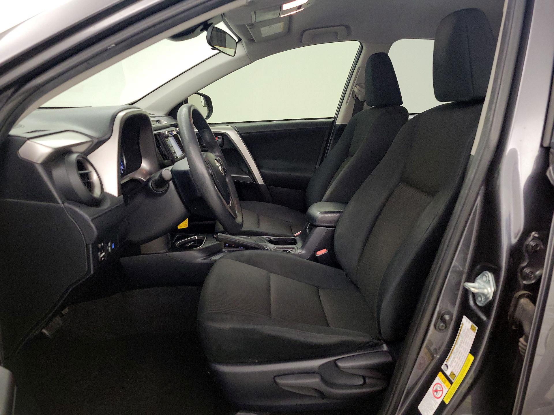 Thumbnail: 2017 Toyota RAV4 - 11