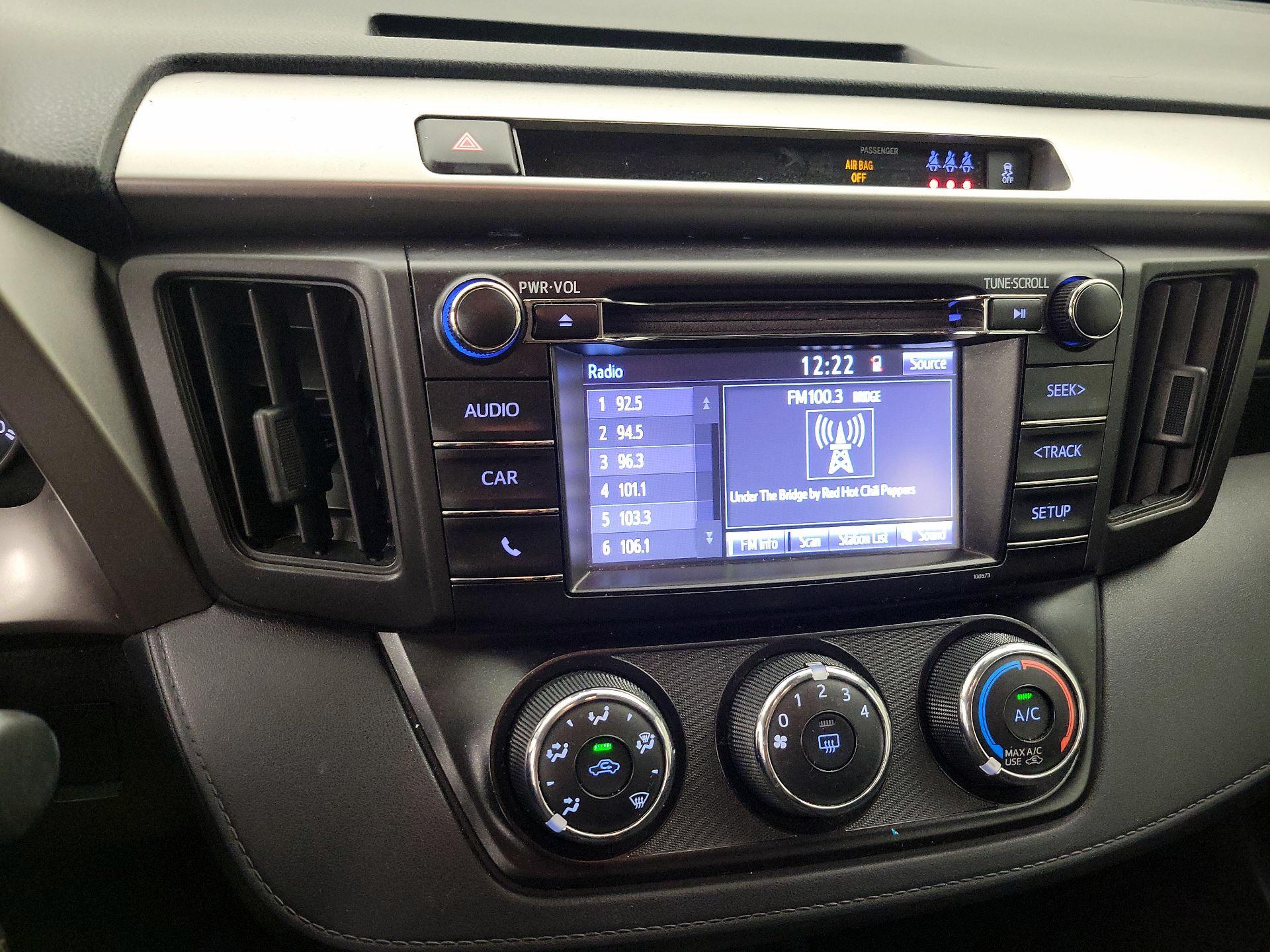 Thumbnail: 2017 Toyota RAV4 - 15