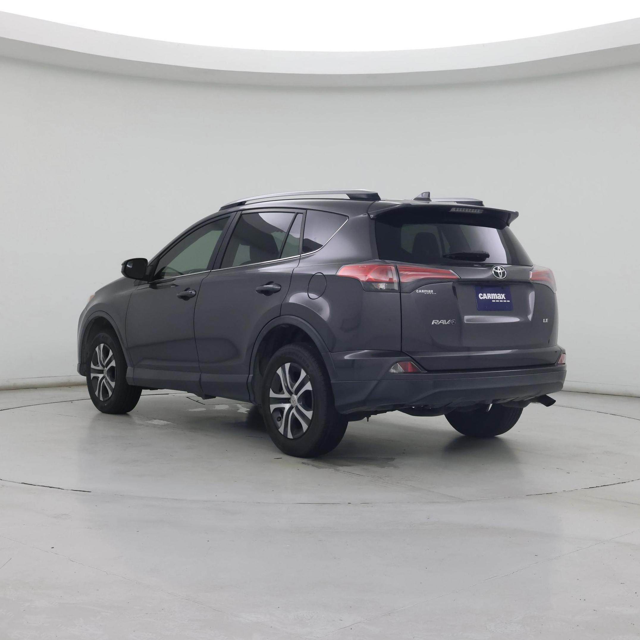 Thumbnail: 2017 Toyota RAV4 - 2
