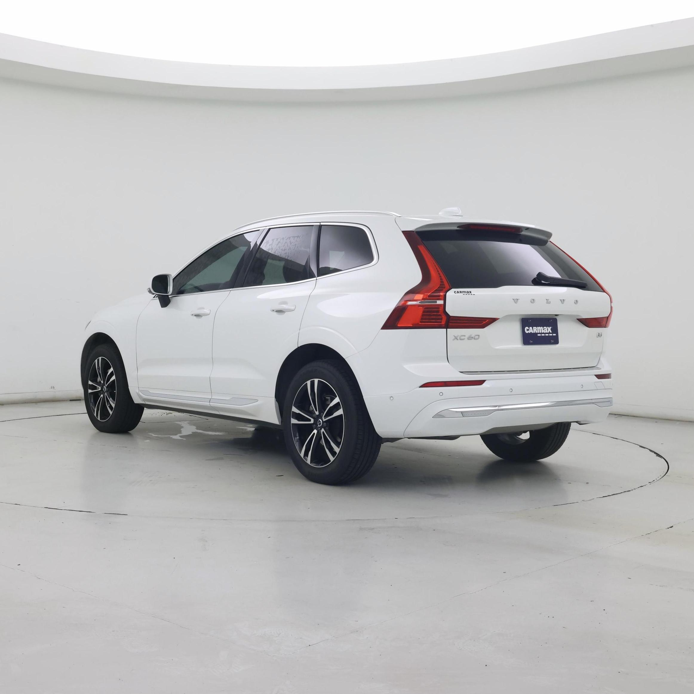Thumbnail: 2022 Volvo XC60 - 2