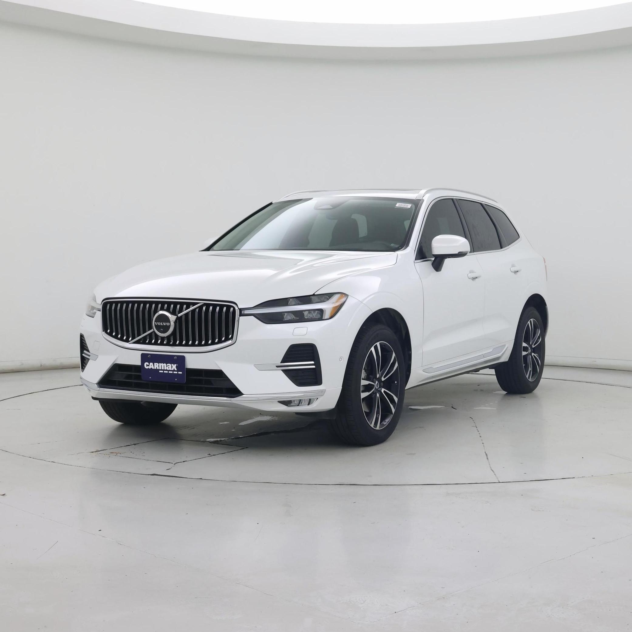 Thumbnail: 2022 Volvo XC60 - 4