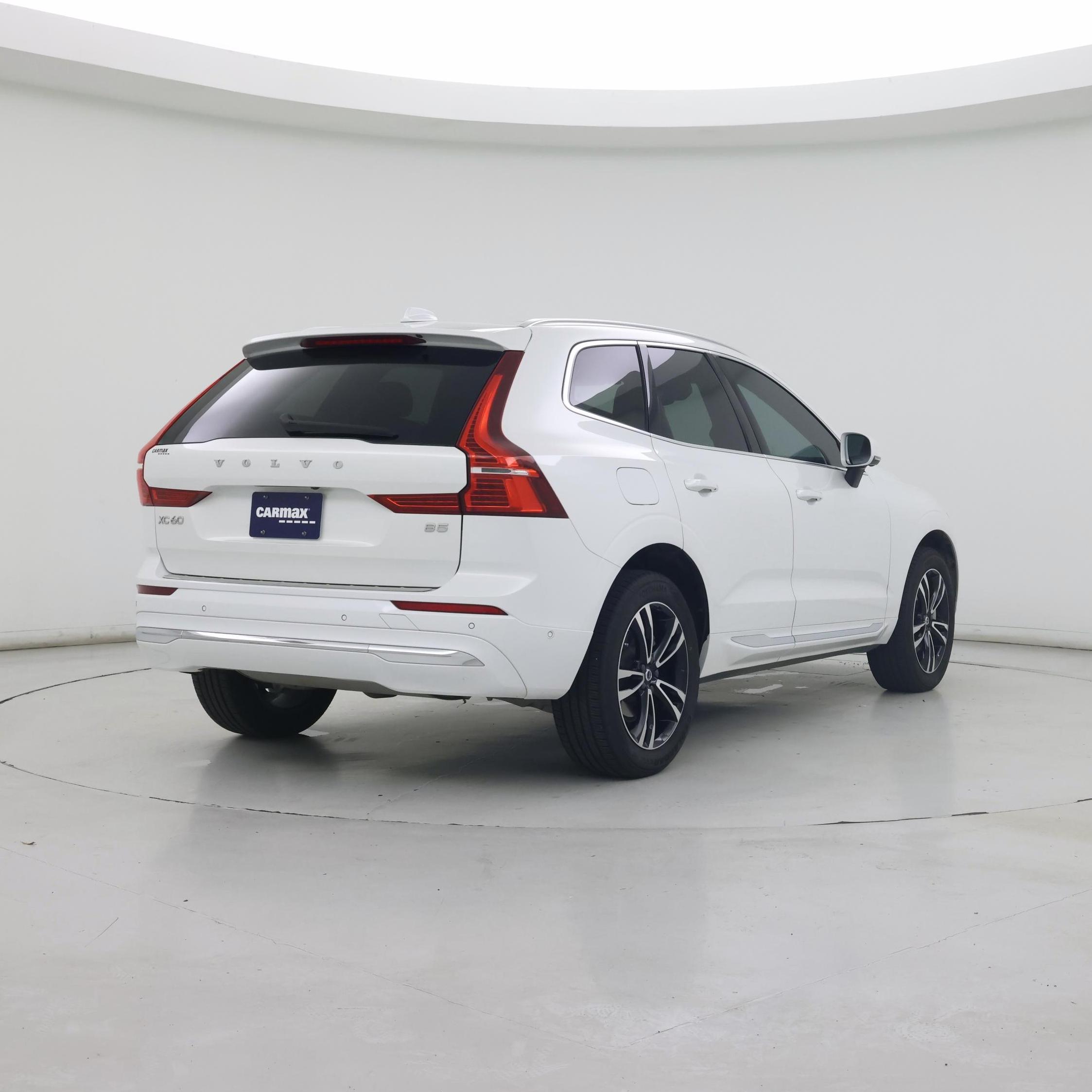 Thumbnail: 2022 Volvo XC60 - 8