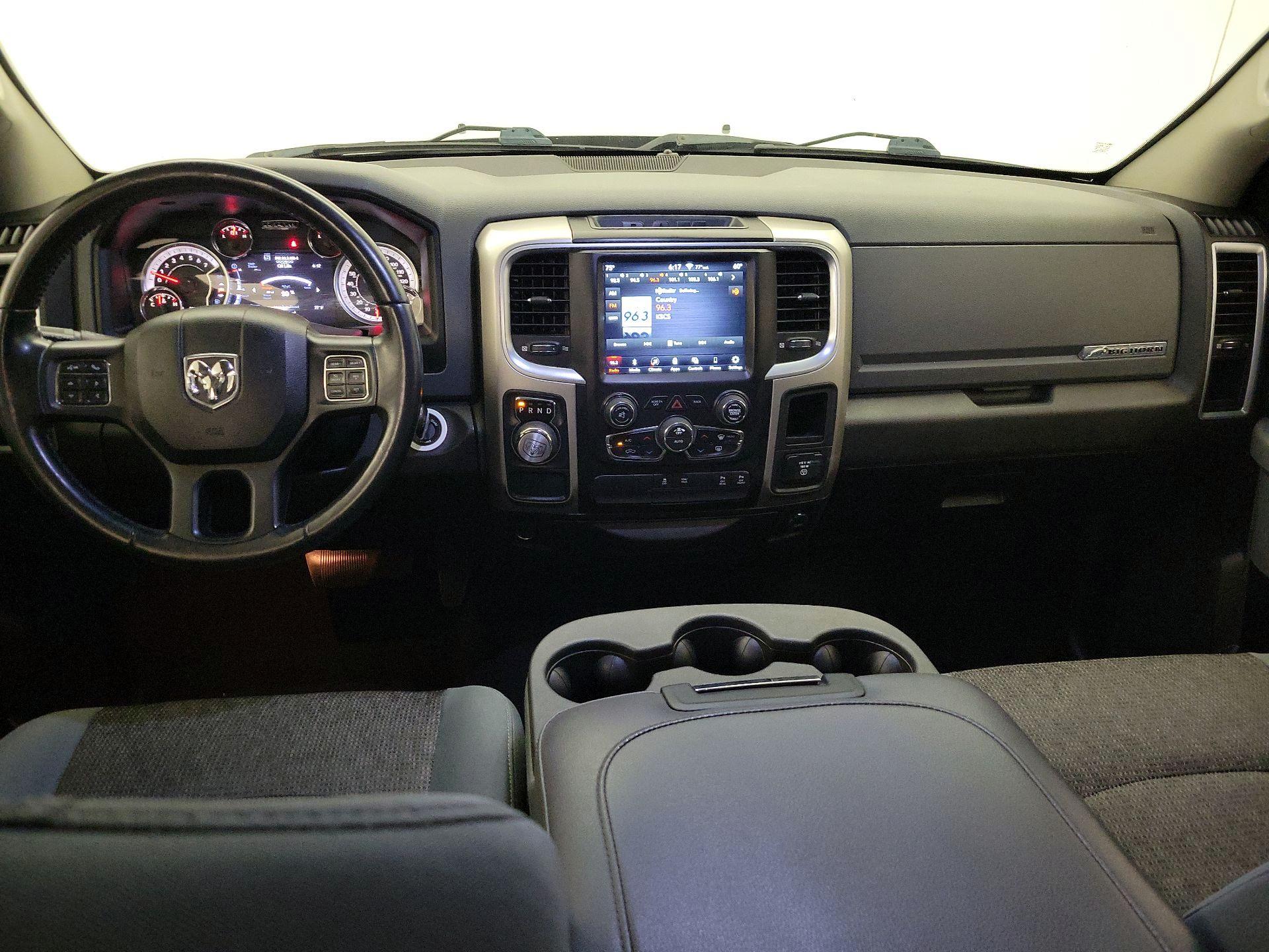 Thumbnail: 2019 RAM 1500 Classic - 9