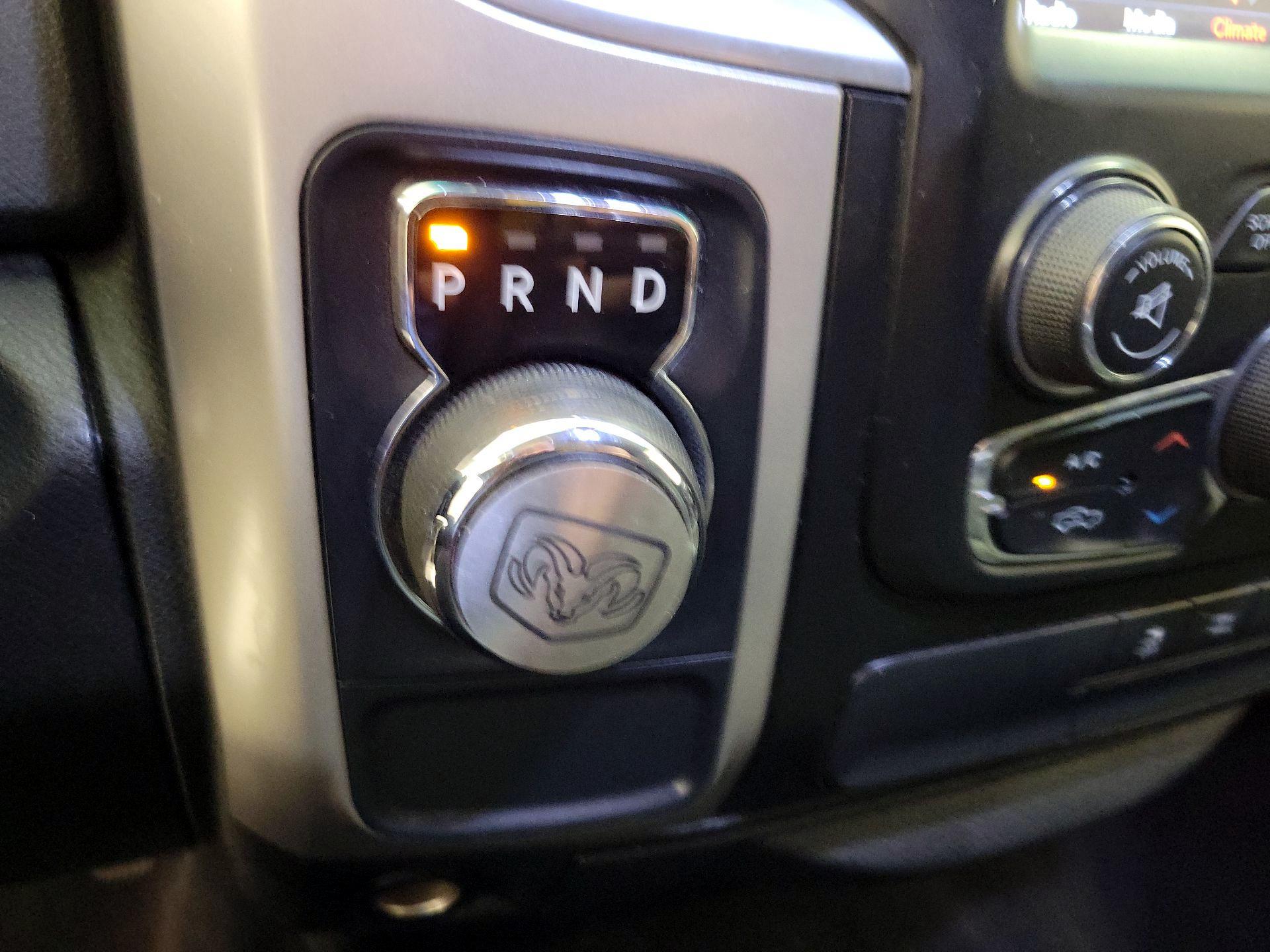 Thumbnail: 2019 RAM 1500 Classic - 17